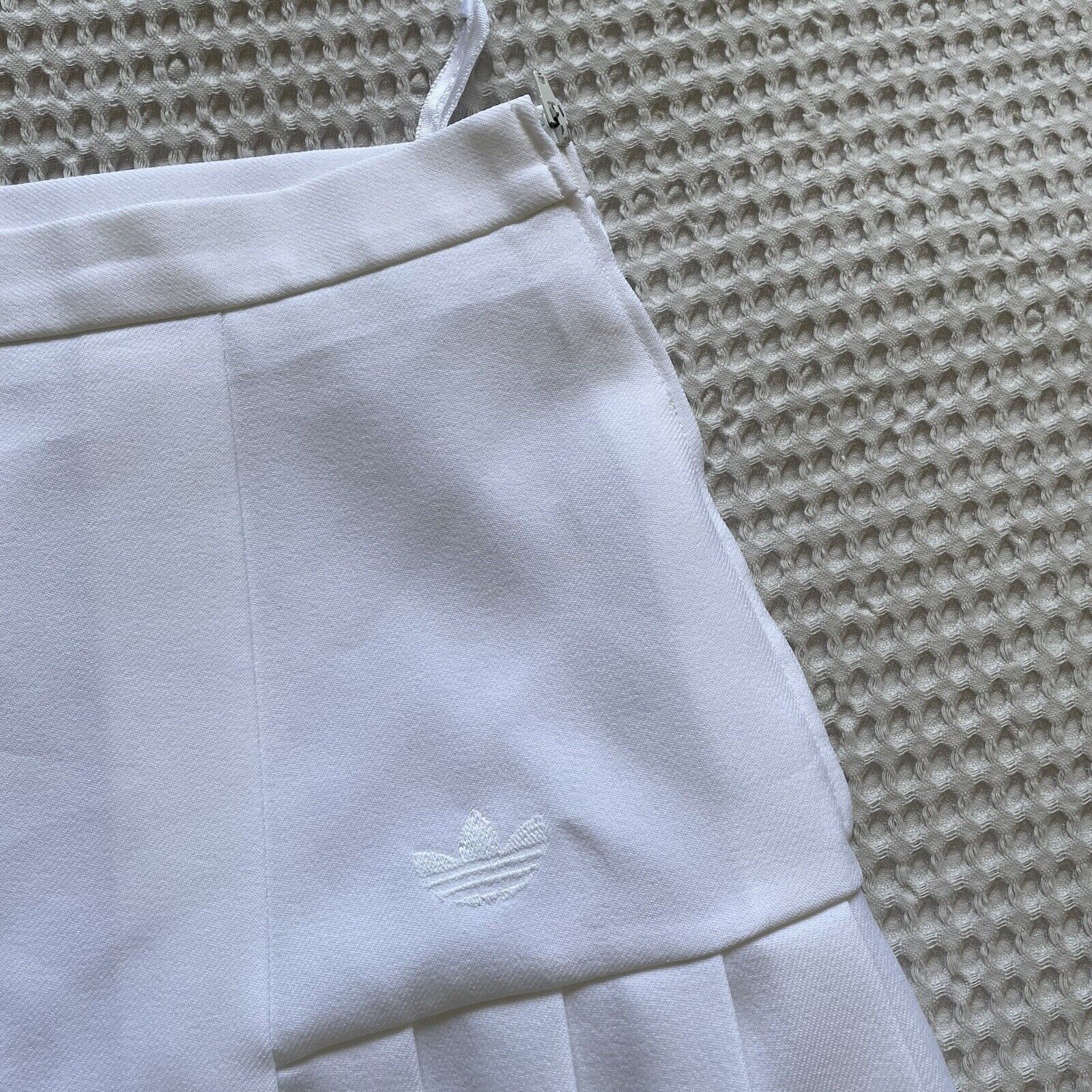 Adidas Vintage Adidas Originals Pleated Tennis Skirt White Size 20 Size 42" / US 20 - 2 Thumbnail