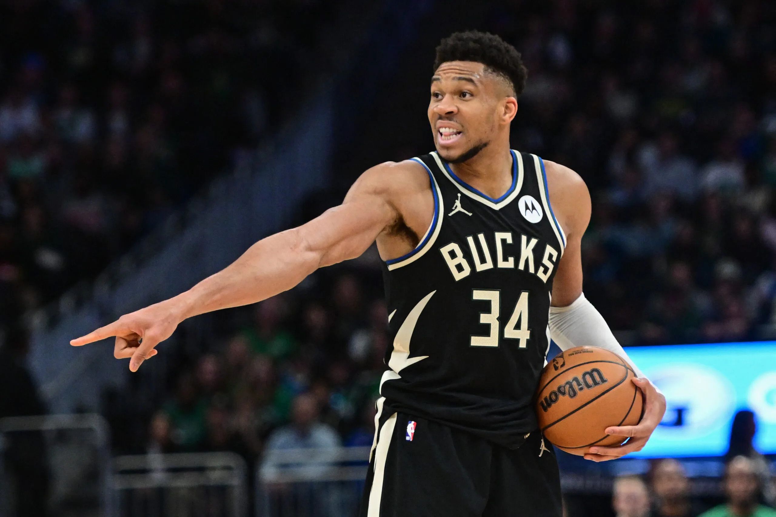 Nike Jordan Giannis Antetokounmpo Bucks Authentic Jersey pro Size US M / EU 48-50 / 2 - 12 Thumbnail