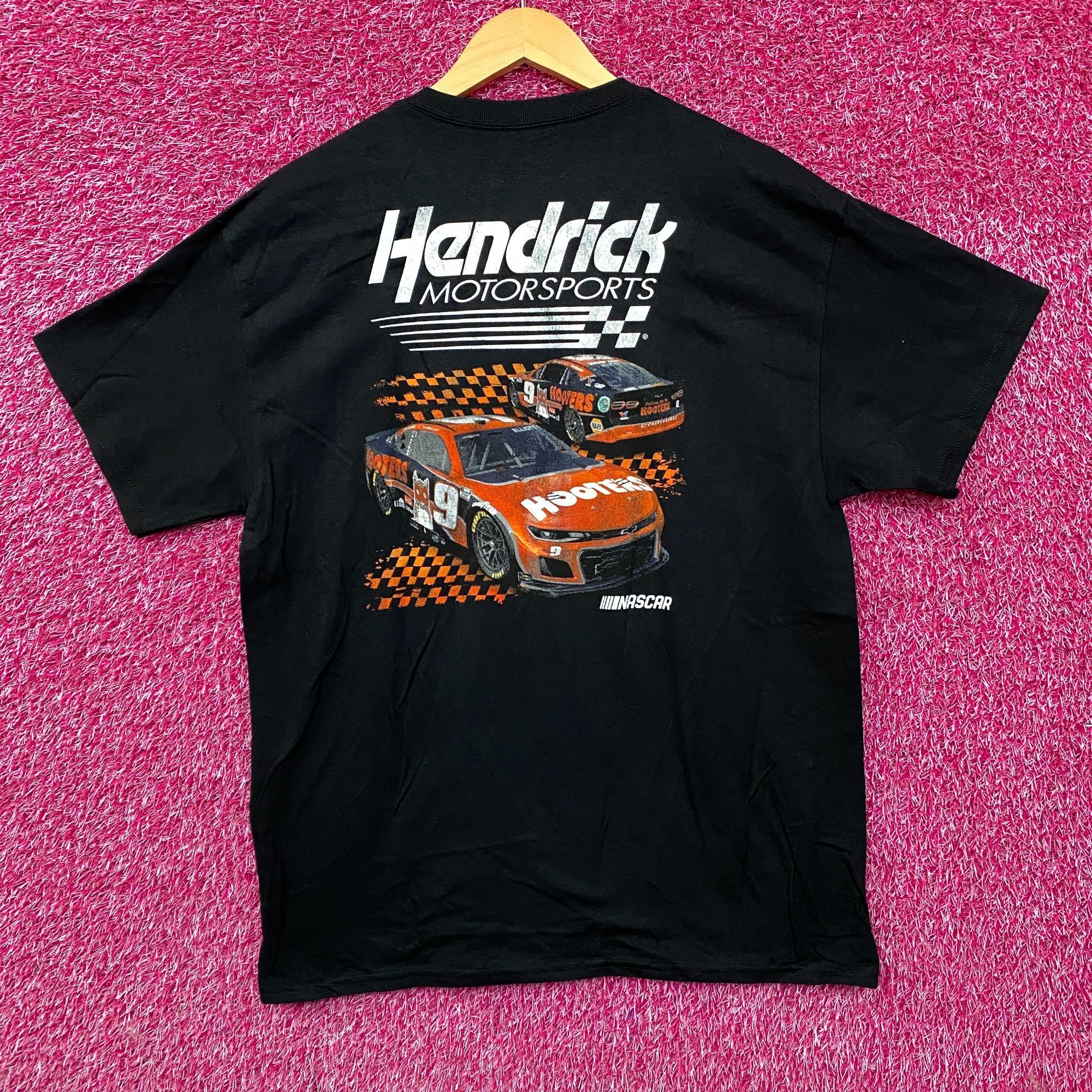 Hendrick Motorsports NASCAR Hooters Racing T-shirt Large