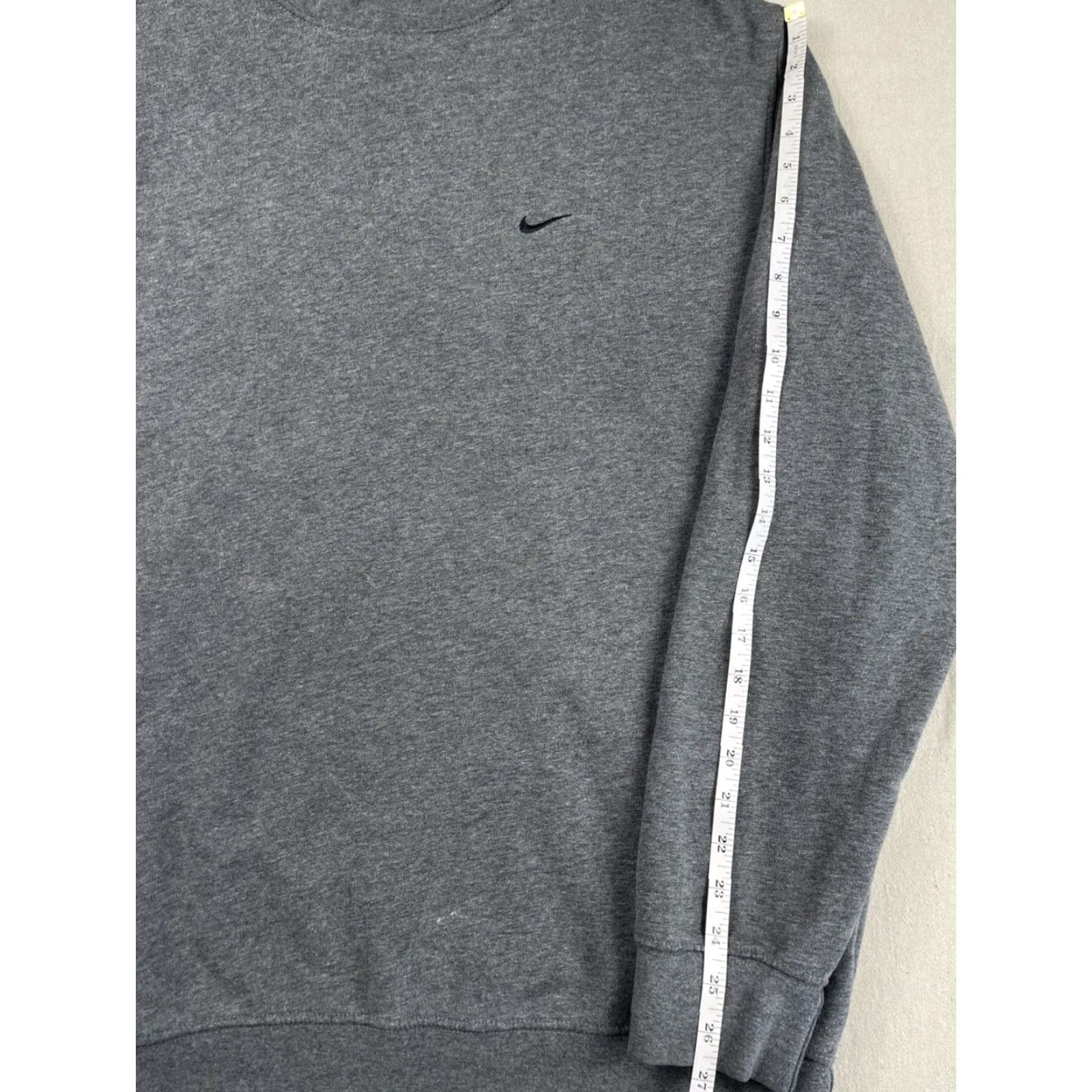Nike VINTAGE Nike Sweatshirt Crewneck XL Men Gray Heavyweight 90s Pullover Swoosh Logo Size US XL / EU 56 / 4 - 5 Thumbnail