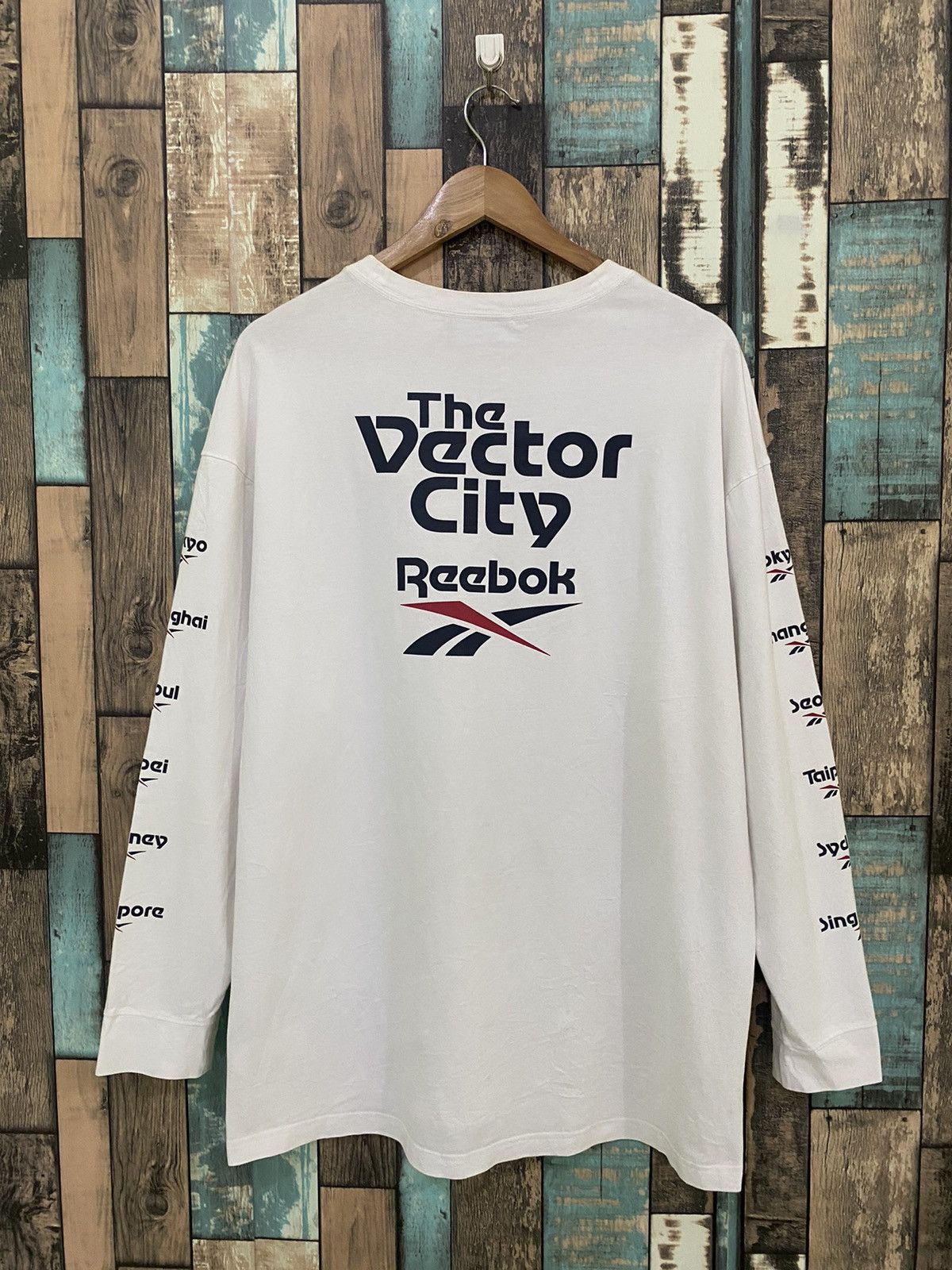 Reebok × Sports Specialties Reebox Dector City Sleeve Logo Tee Size US XL / EU 56 / 4 - 1 Thumbnail