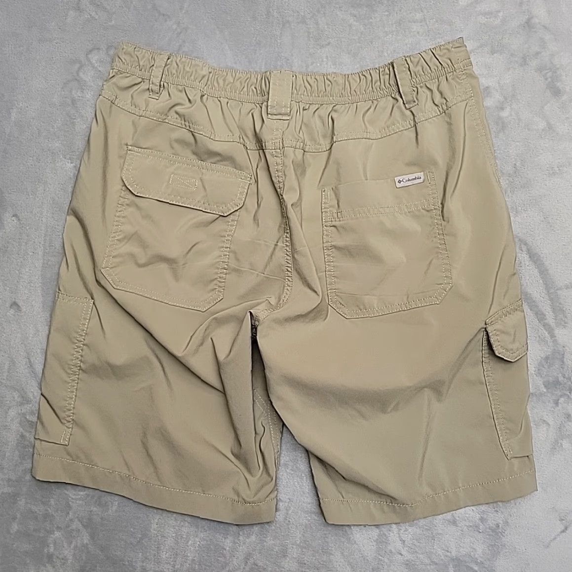 Vintage Columbia Shorts Mens 36x10 Beige Lightweight Performance Fish Hike Cargo UPF 40 Bermuda Casual Outdoor Mens Size US 36 / EU 52 - 4 Thumbnail