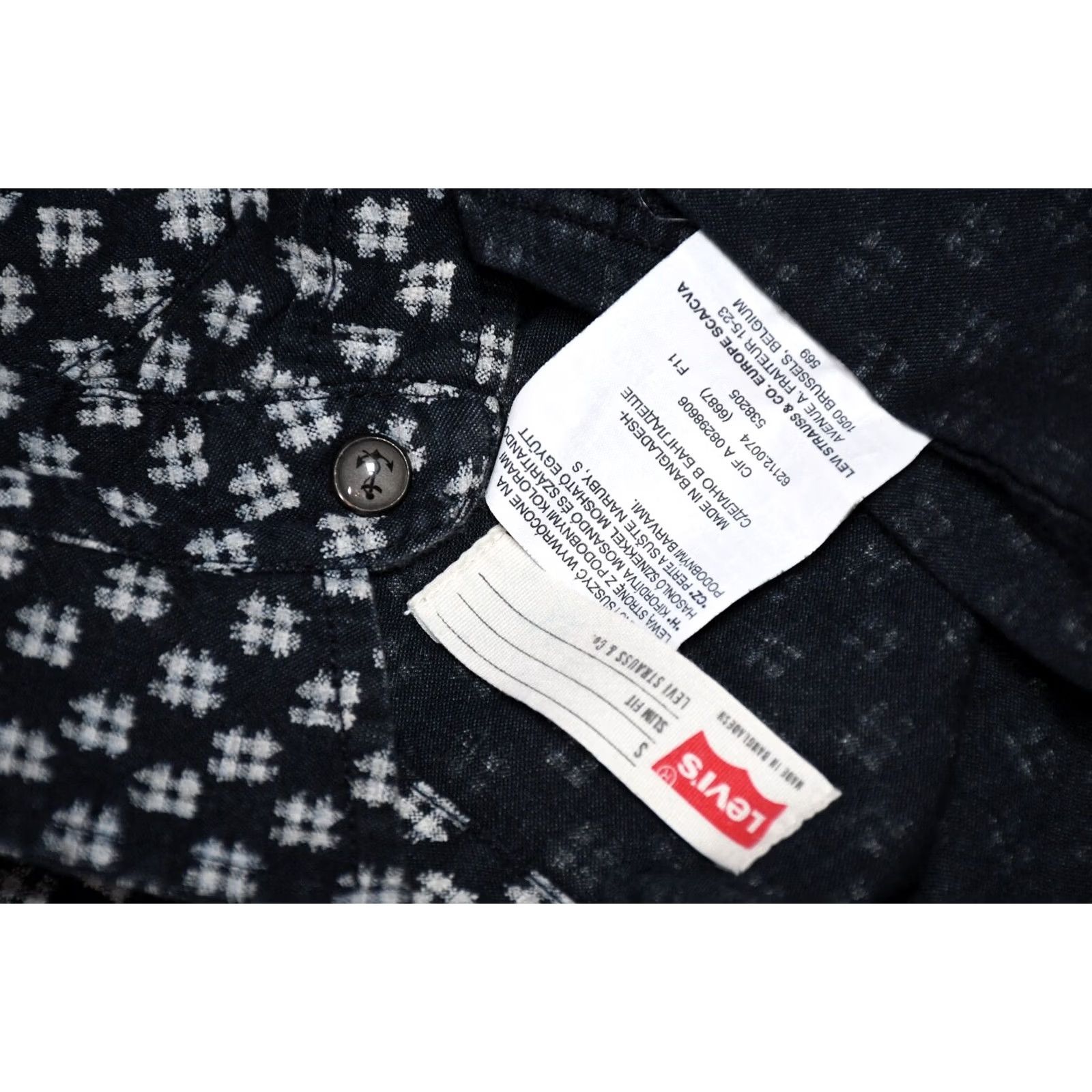 Levi's LEVI'S Western Denim Shirt Long Sleeve Men's S Blue Cotton Denim Button-Up Shirt Vintage? No (omit) Size US S / EU 44-46 / 1 - 7 Thumbnail