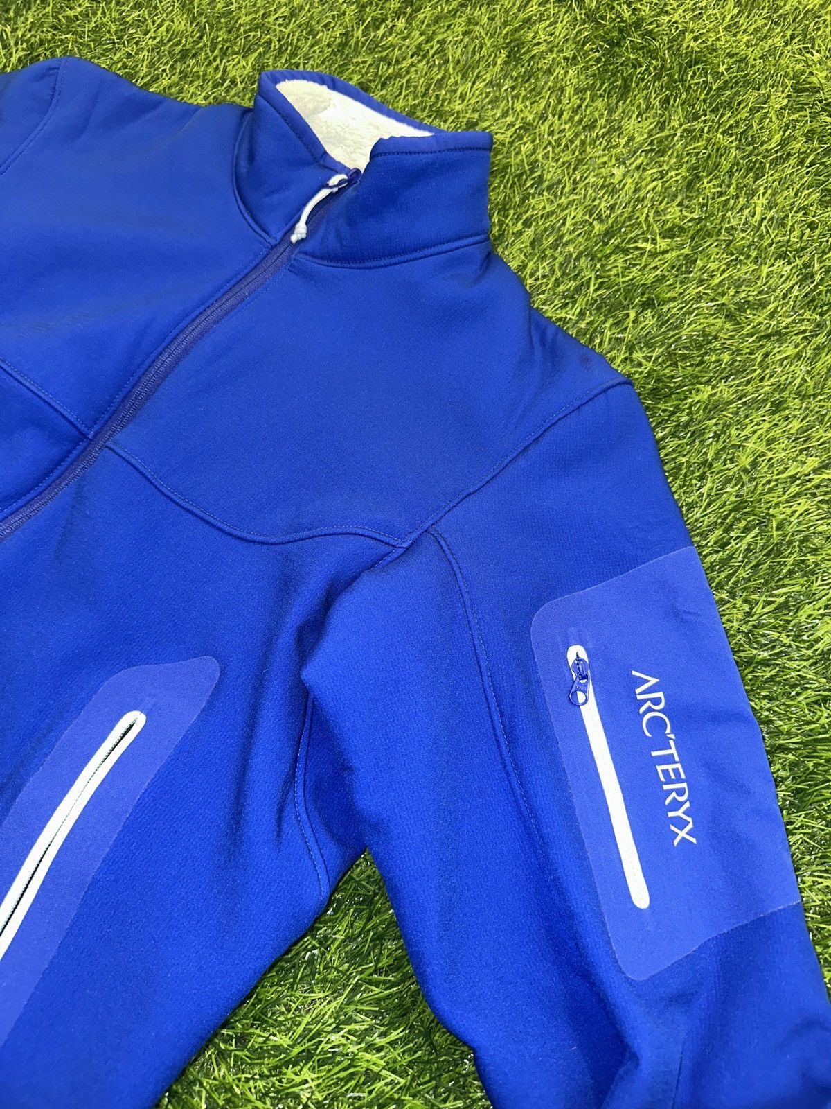 Arc'teryx Vintage arcteryx zip up jacket size WOMENS M 8-10 Size M / US 6-8 / IT 42-44 - 3 Thumbnail