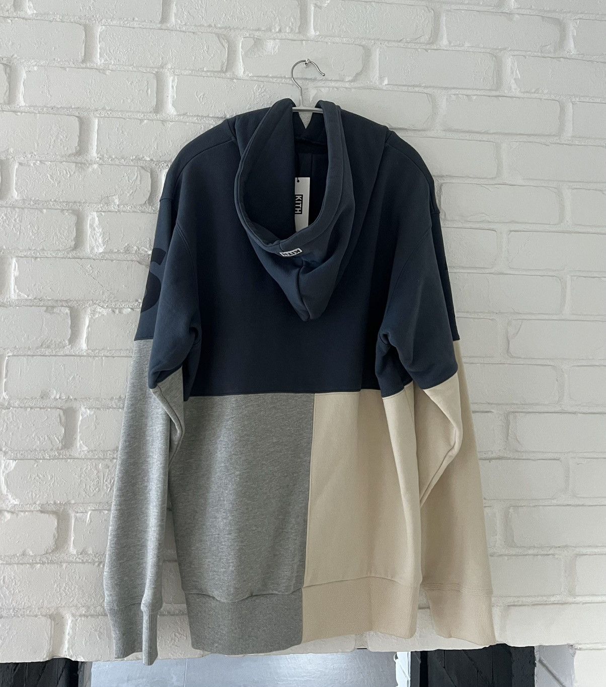 Kith Kith Treats Tri-Block Hoodie Shark Size US M / EU 48-50 / 2 - 2 Thumbnail