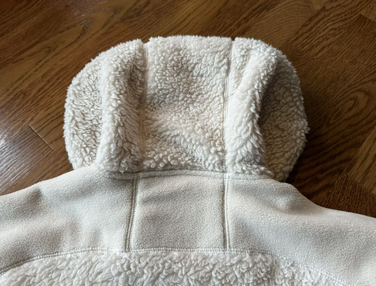 Uniqlo × White Mountaineering Medium White Fleece Long-Sleeve Hoodie Pullover Jacket Coat Size US M / EU 48-50 / 2 - 8 Thumbnail