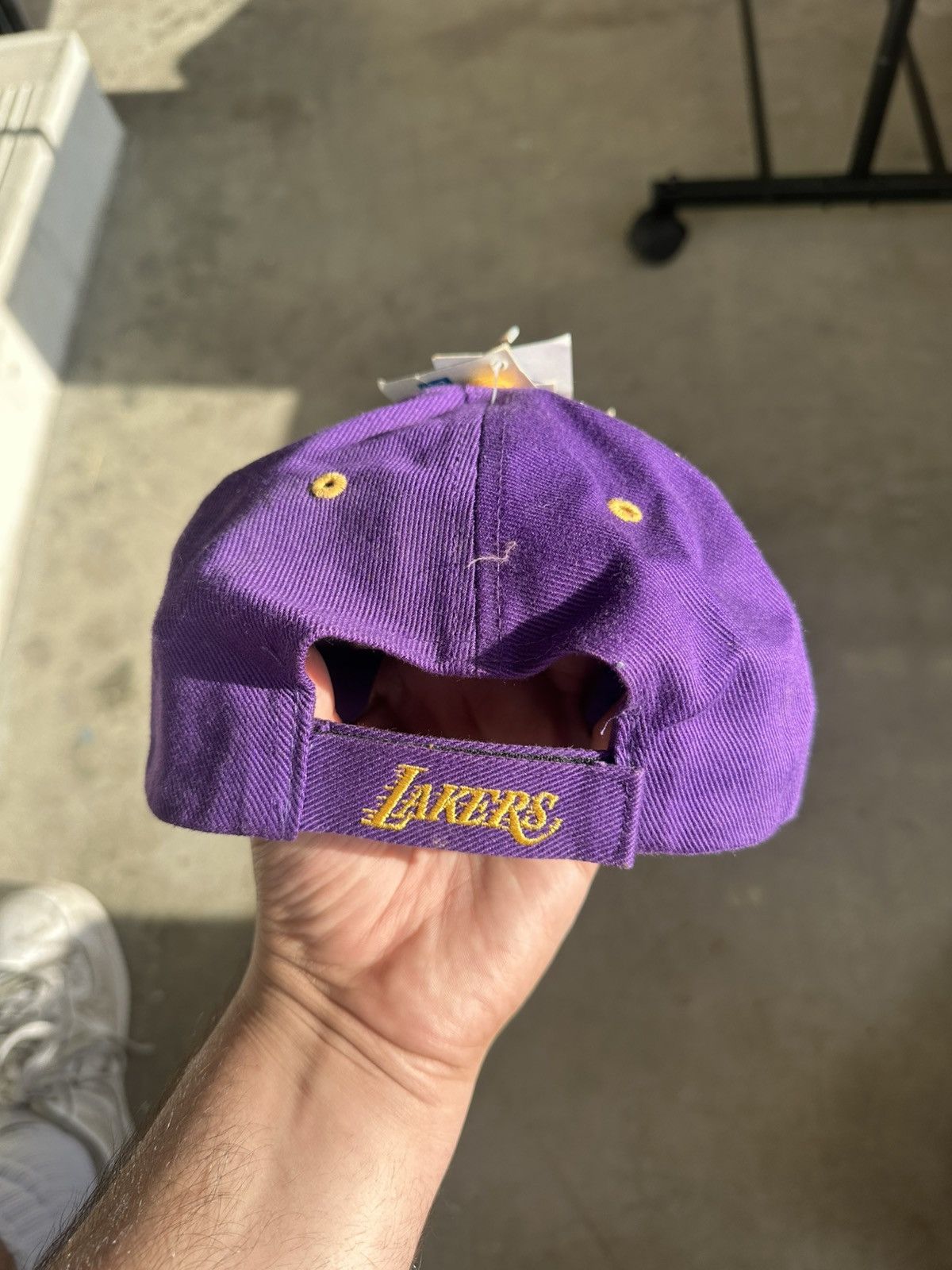 NBA Brand New Vintage 80s/90s Los Angeles Lakers Hat with Tags Size ONE SIZE - 3 Thumbnail
