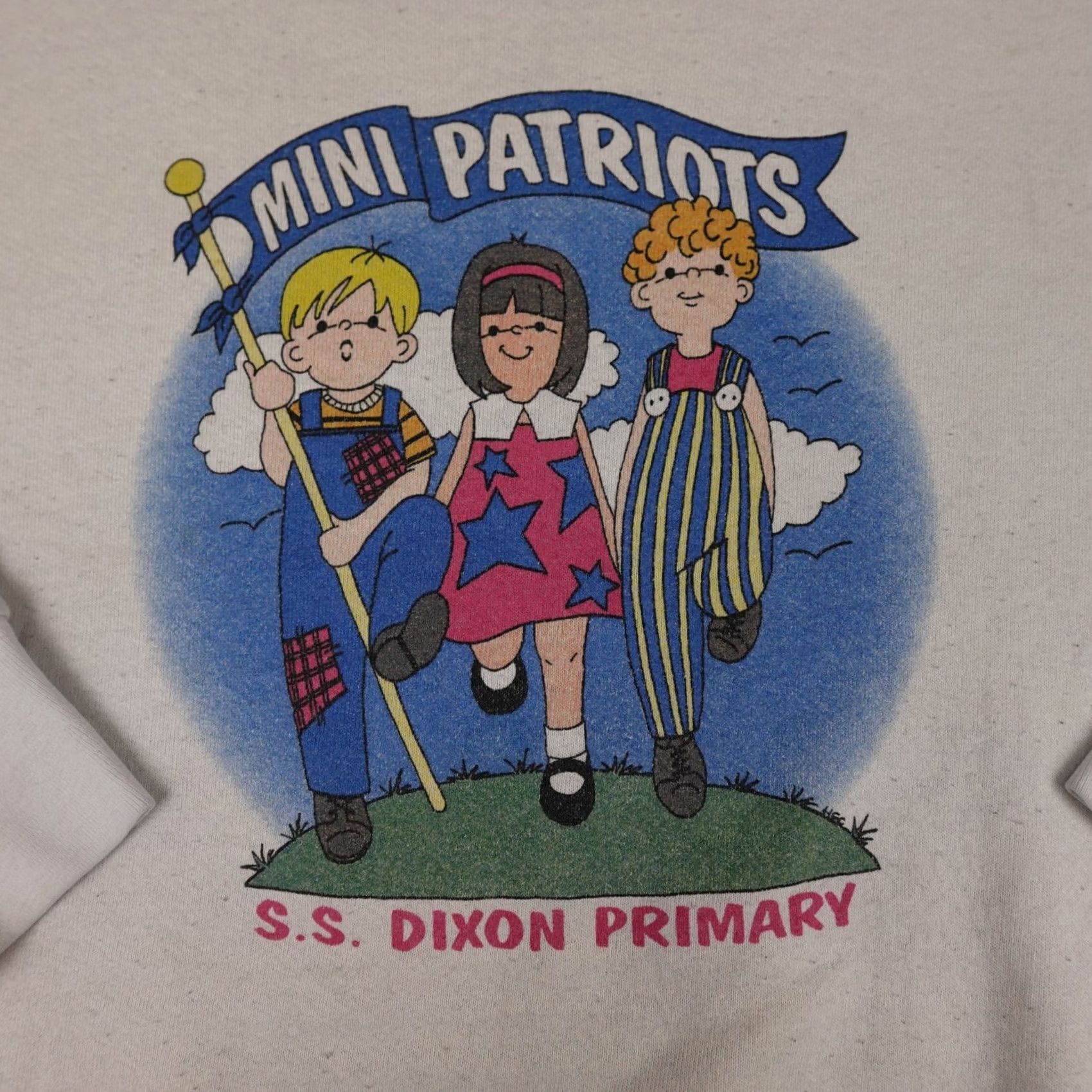 Fruit Of The Loom VINTAGE Fruit of the Loom Sweatshirt Mens Large White Mini Patriots Crewneck 90s Size US L / EU 52-54 / 3 - 4 Thumbnail