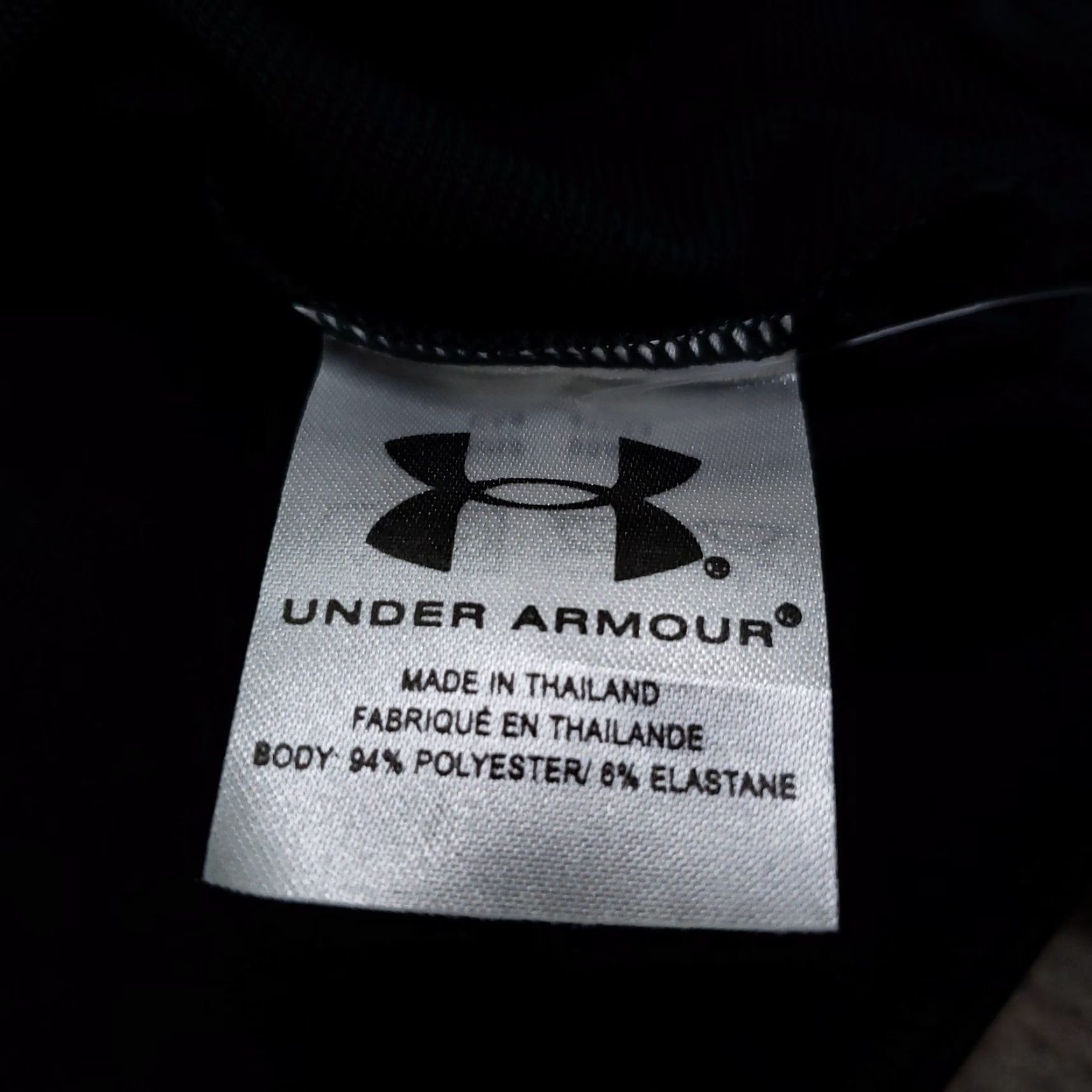 Under Armour Under Armour Shirt Mens XL Black AllSeasonGear Long Sleeve Performance Athletic Size US XL / EU 56 / 4 - 7 Thumbnail