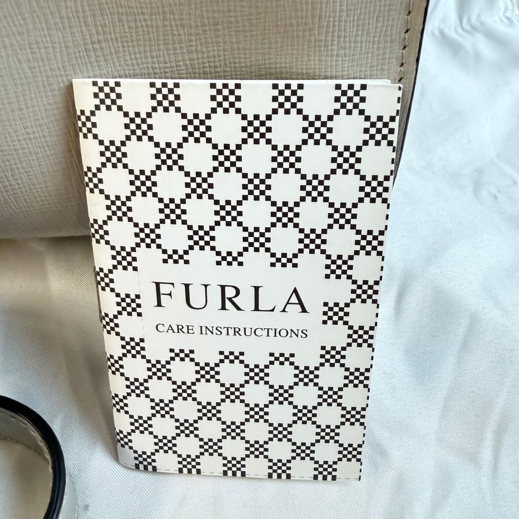 Furla Furla Satchel - Dove Grey/White - NEW w/ Dust Bag & COA Size ONE SIZE - 4 Thumbnail