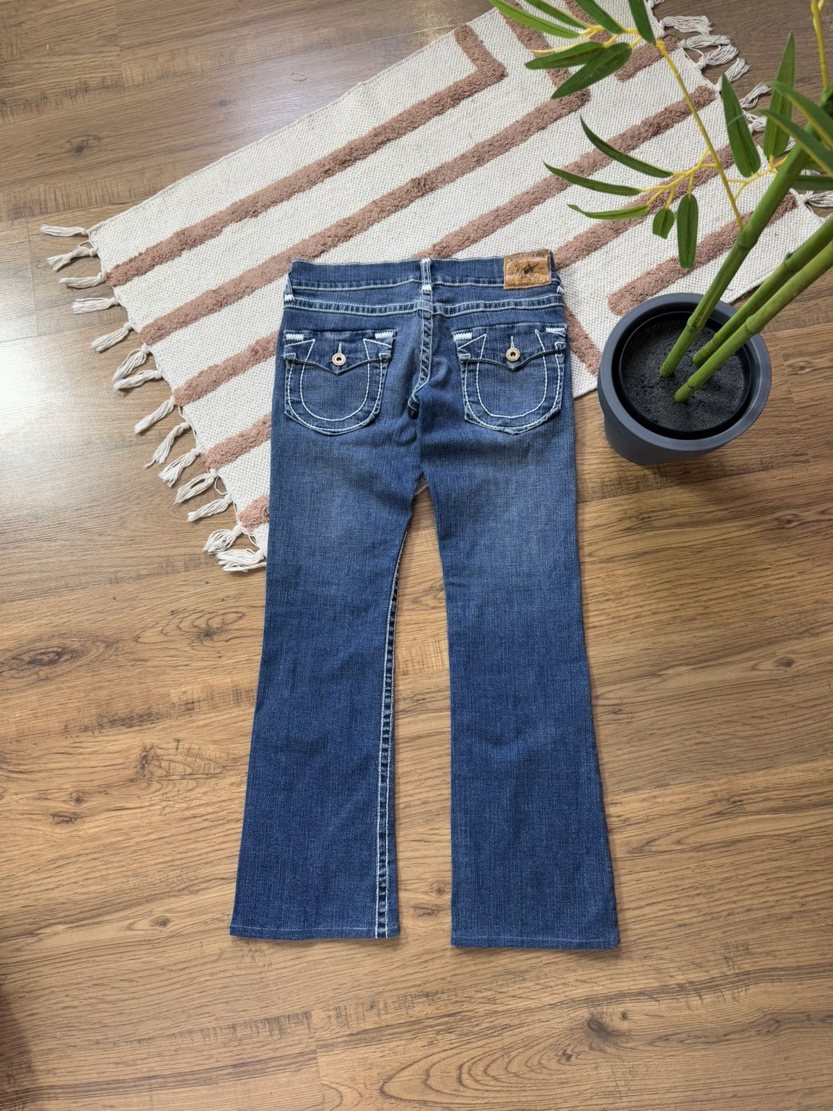 True Religion TRUE RELIGION DENIM CONTRAST STITCH JEANS STRAIGHT PANTS Size 29" - 1 Thumbnail