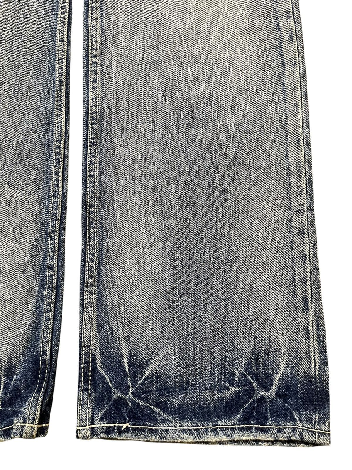 Japanese Brand Vintage Japanese Brand Blue Wash Distress Style Loose Jeans Size US 30 / EU 46 - 8 Thumbnail