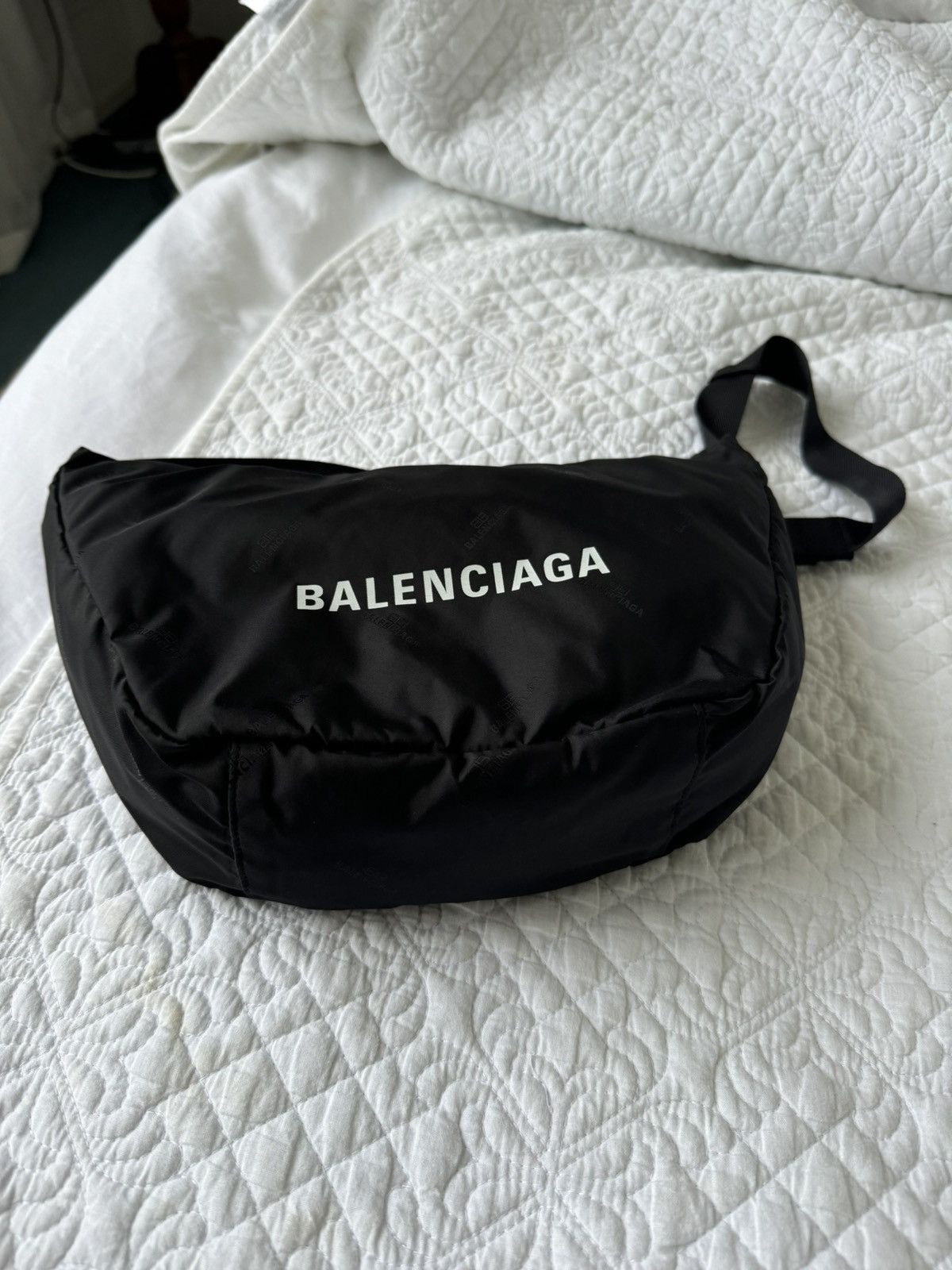 Balenciaga Balenciaga Expandable Sling recycled-nylon shoulder bag Size ONE SIZE - 8 Thumbnail
