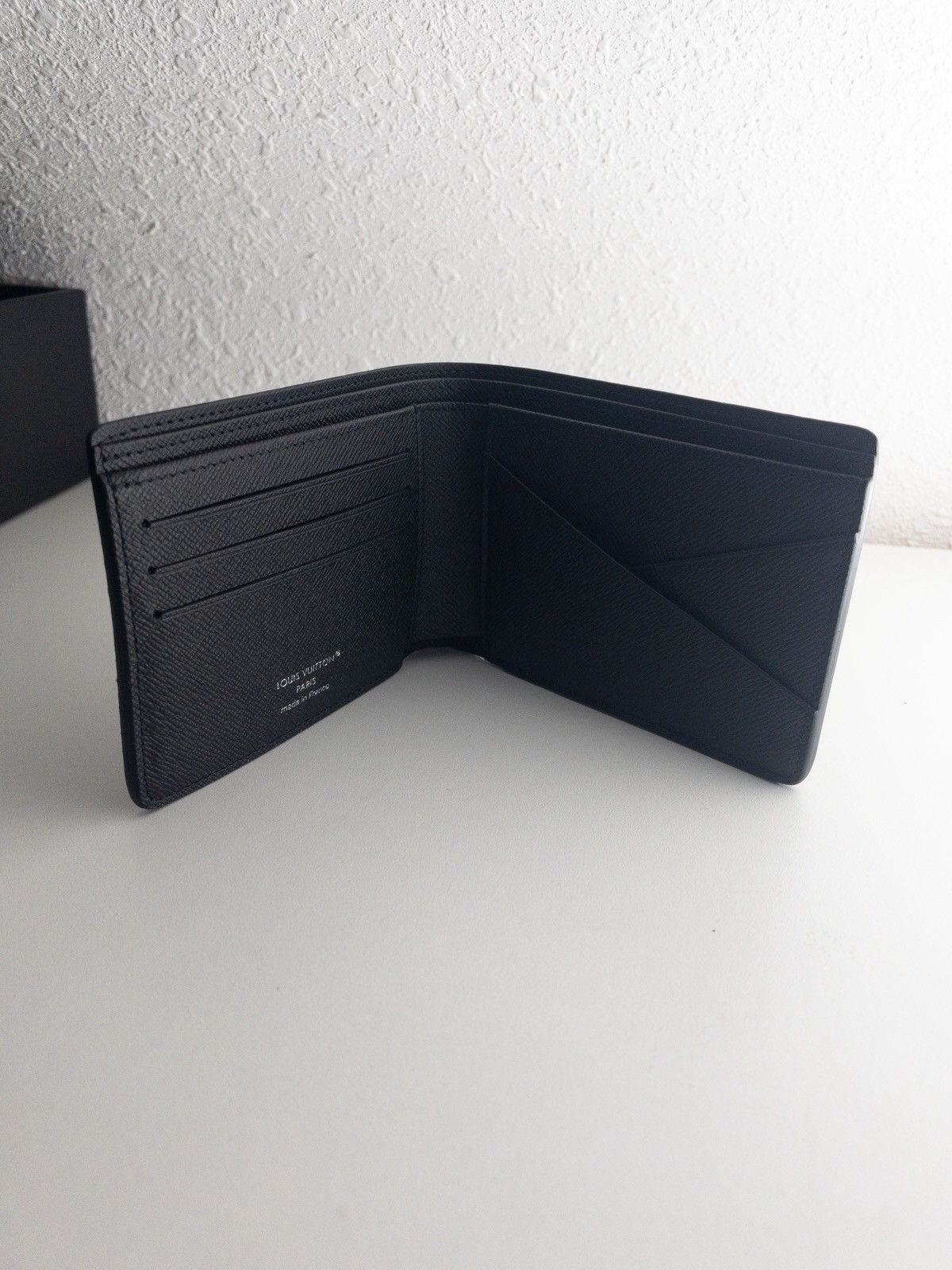 Louis Vuitton Louis Vuitton Monogram Leather Eclipse Bi-Fold Wallet Size ONE SIZE - 6 Thumbnail