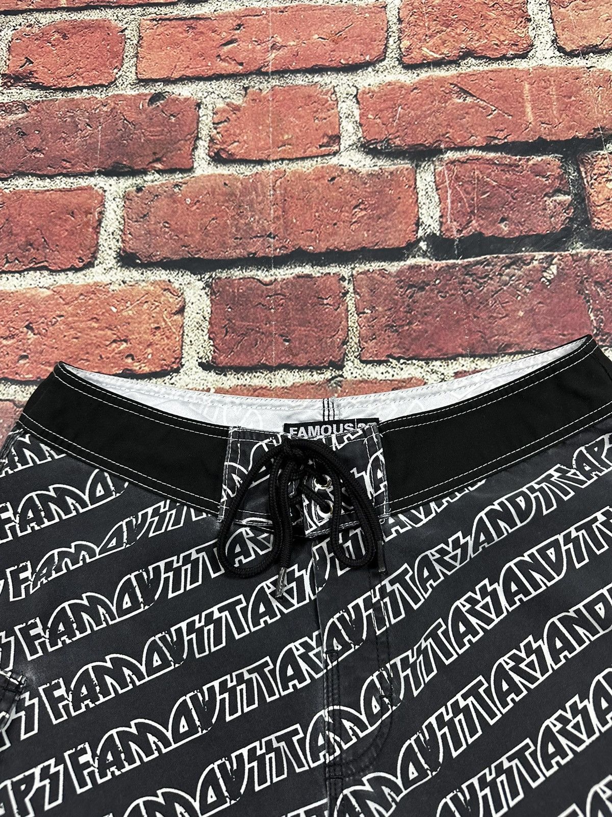 Vintage Vintage Famous Stars and Straps All Over Print Board Shorts Size US 32 / EU 48 - 5 Thumbnail