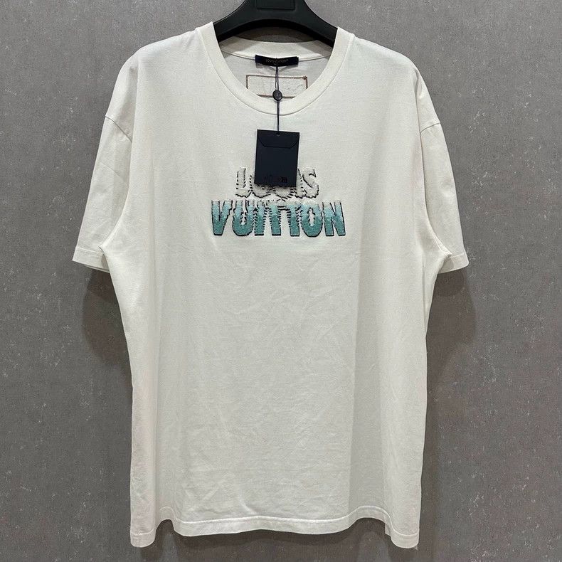 Louis Vuitton Louis Vuitton Gradient beaded short sleeves Size US XXL / EU 58 / 5 - 1 Thumbnail