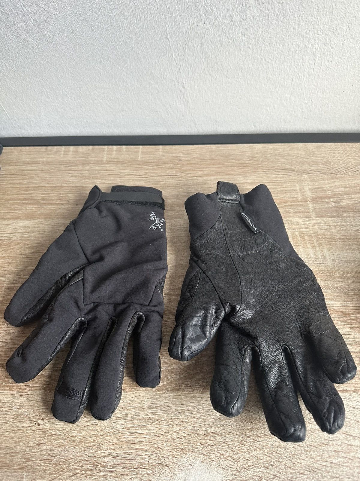 Arc'teryx Arzteryx Gloves Size 32 - 4 Thumbnail