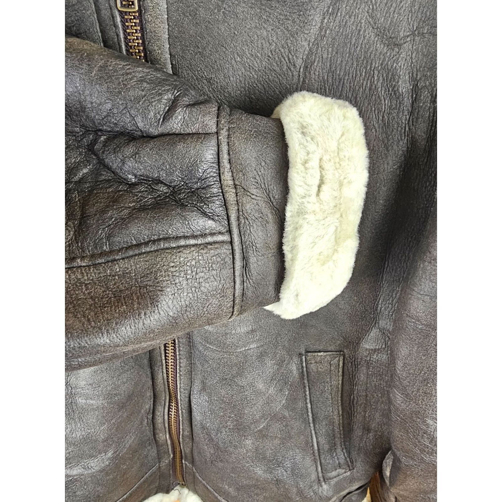Vintage VINTAGE USAF US AIR FORCE B-3 SHEEPSKIN SHEARLING BOMBER JACKET SZ XLARGE Size US XL / EU 56 / 4 - 7 Thumbnail