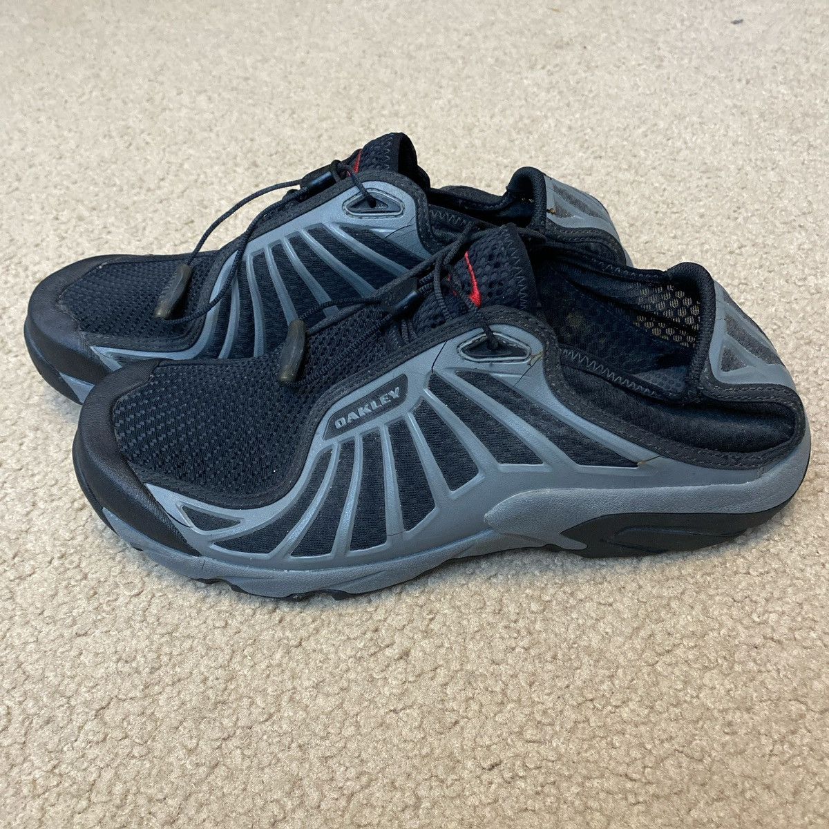 Oakley × Vintage Vintage Rare Oakley Slip On Mesh Gorpcore Shoes Size US 9.5 / EU 42-43 - 1 Thumbnail