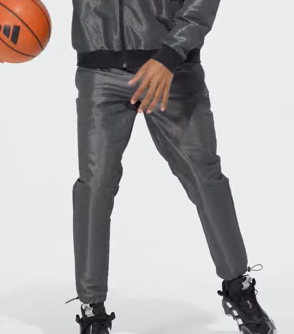 Adidas Adidas IB9422 James Harden Travel Basketball Pants ( 2XL ) Size US 40 / EU 56 - 1 Thumbnail