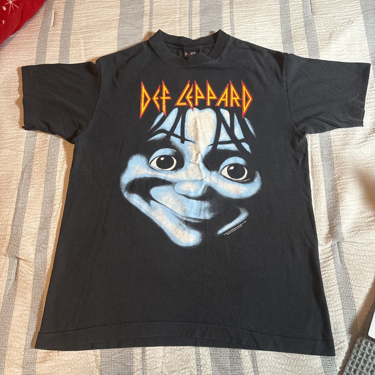 Band Tees RARE Vintage Def Leppard Tee 1992 Size US L / EU 52-54 / 3 - 1 Thumbnail