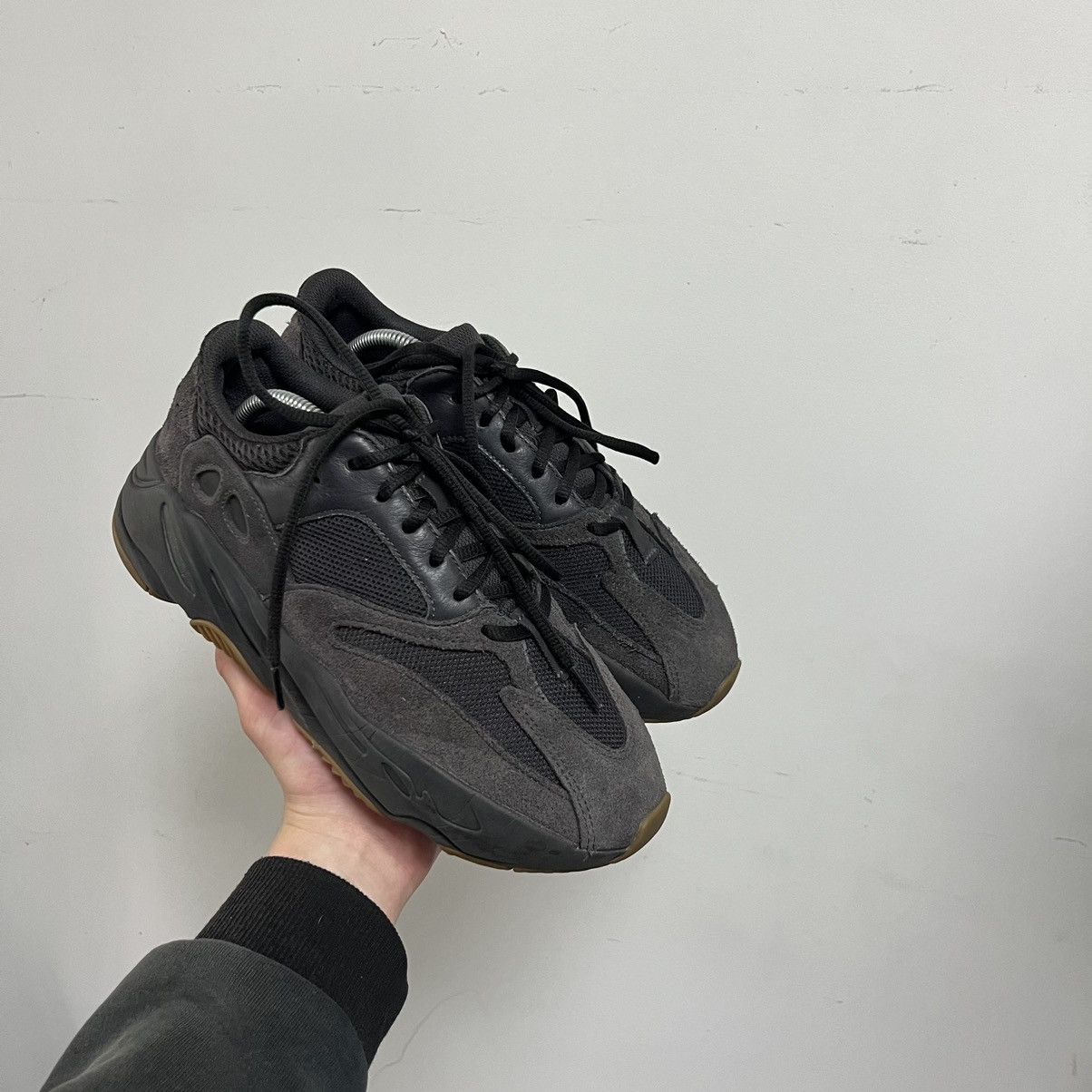 Adidas × Kanye West Adidas Yeezy Boost 700 Size US 8 / EU 41 - 2 Thumbnail