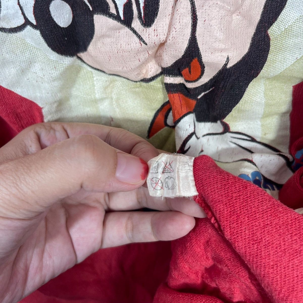 Disney HOLLYWOOD MICKEY DISNEY GRAPHIC SWEATSHIRT VINTAGE Size US L / EU 52-54 / 3 - 6 Thumbnail