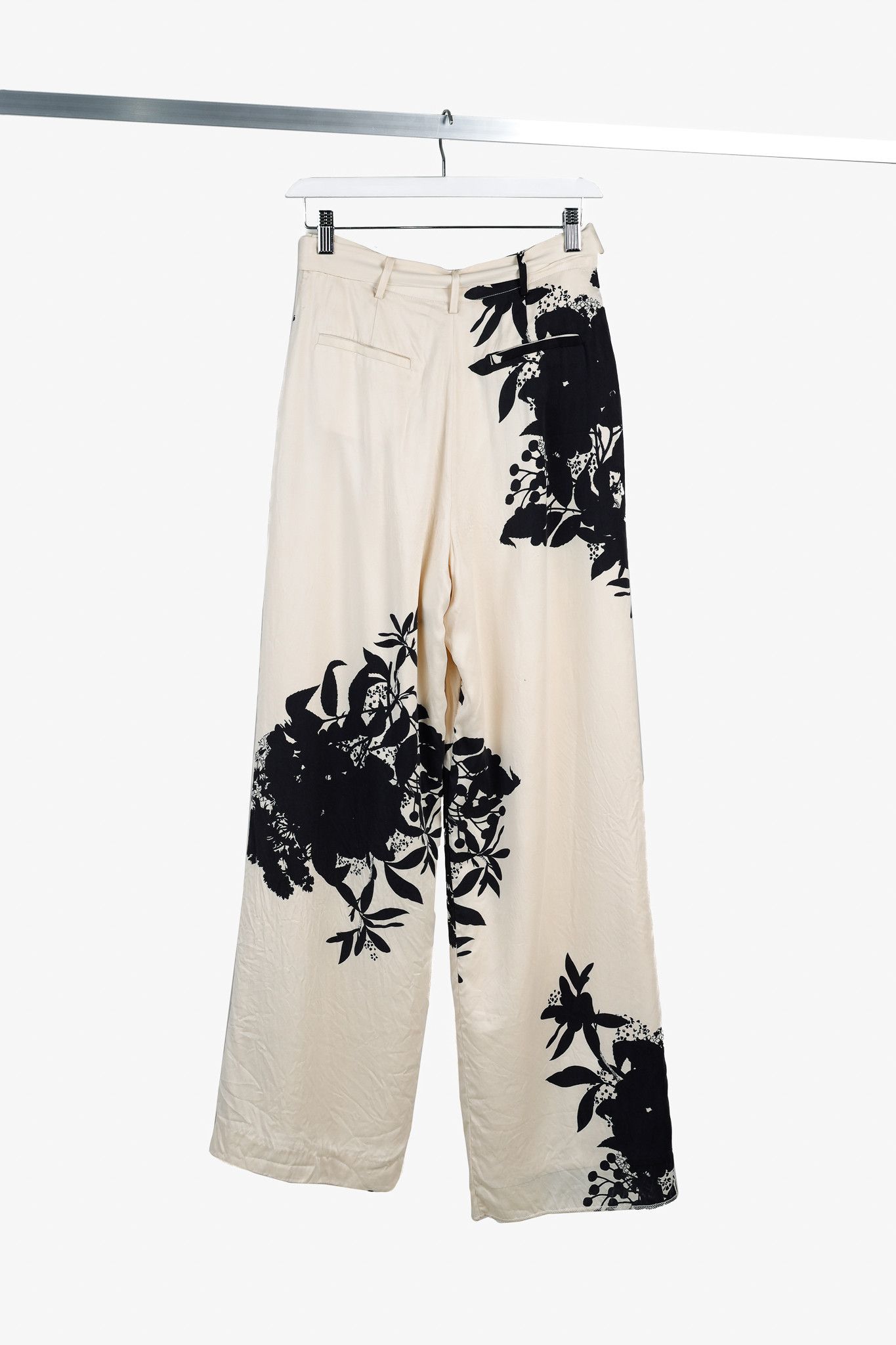 Equipment Equipment Evonne Cream Floral Silk Belted Trousers Size 27" / US 4 / IT 40 - 2 Thumbnail