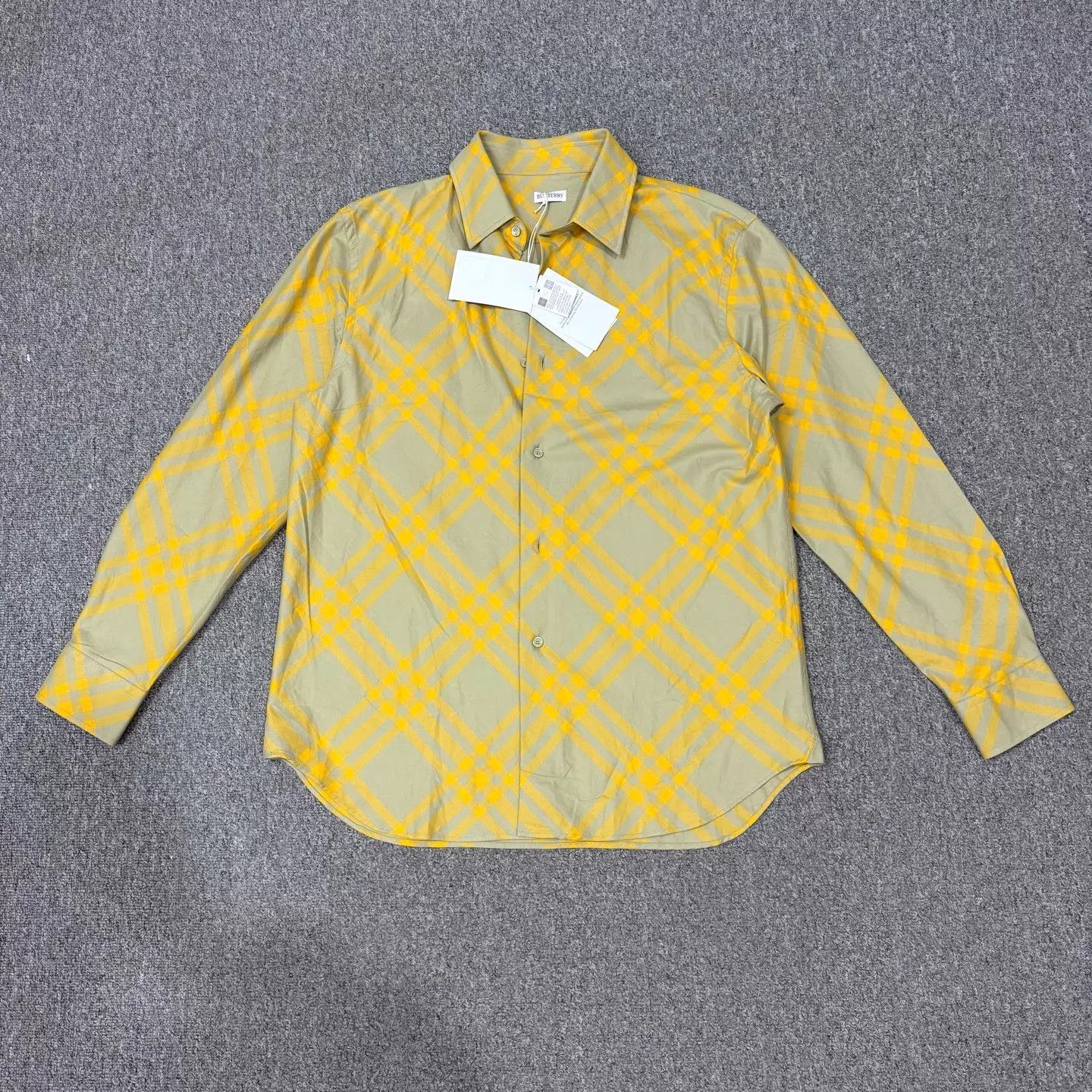Burberry Burberry new color block check wool shirt S,L,XL,XXL Size US S / EU 44-46 / 1 - 1 Thumbnail