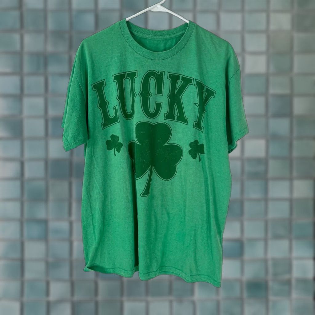 Vintage Unbranded Green Graphic Tee T-Shirt Crew Neck Short Sleeve XL Mens Lucky Size US XL / EU 56 / 4 - 1 Thumbnail