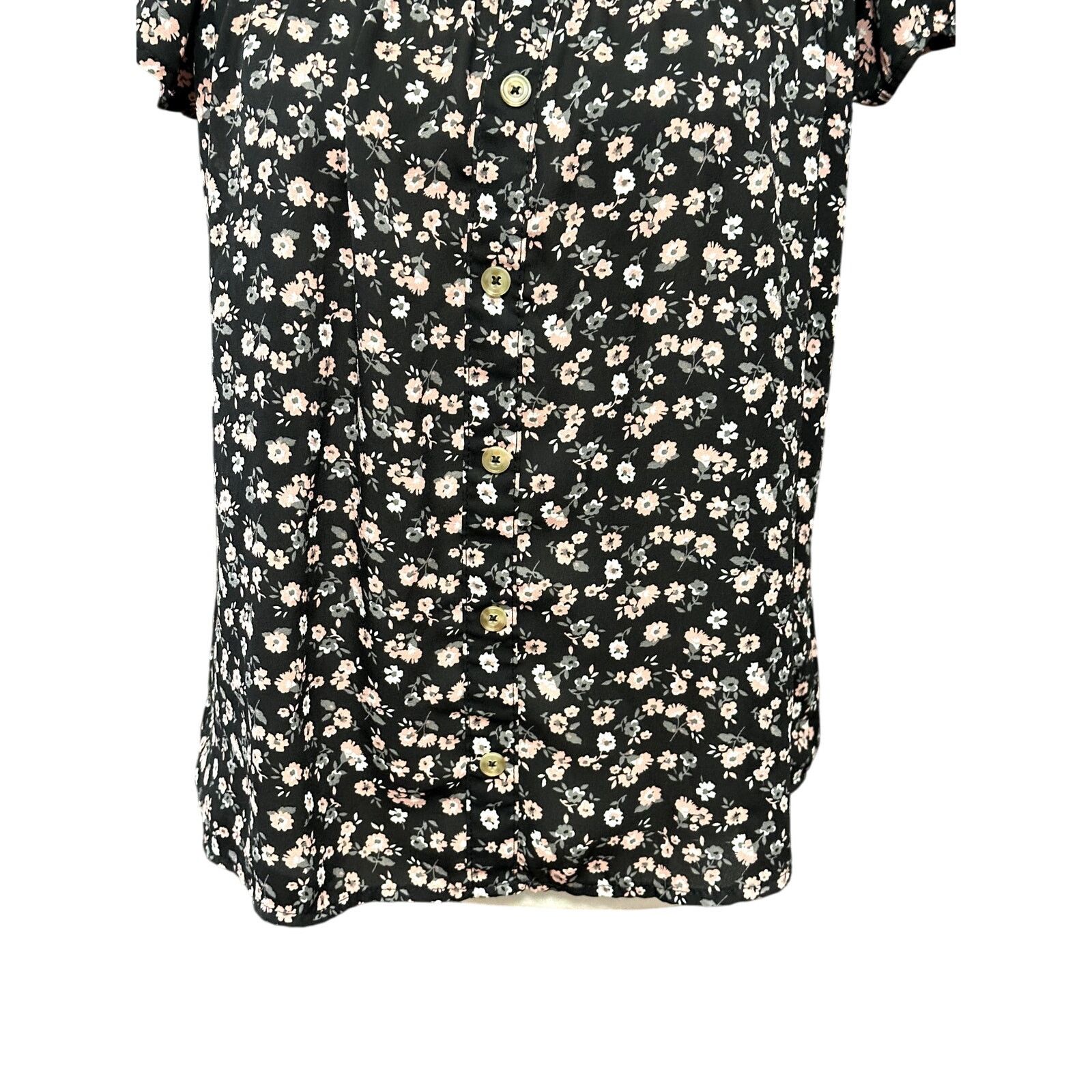 Other No Boundaries Blouse Floral Button Down Black White L 11/13 Size L / US 10 / IT 46 - 3 Thumbnail