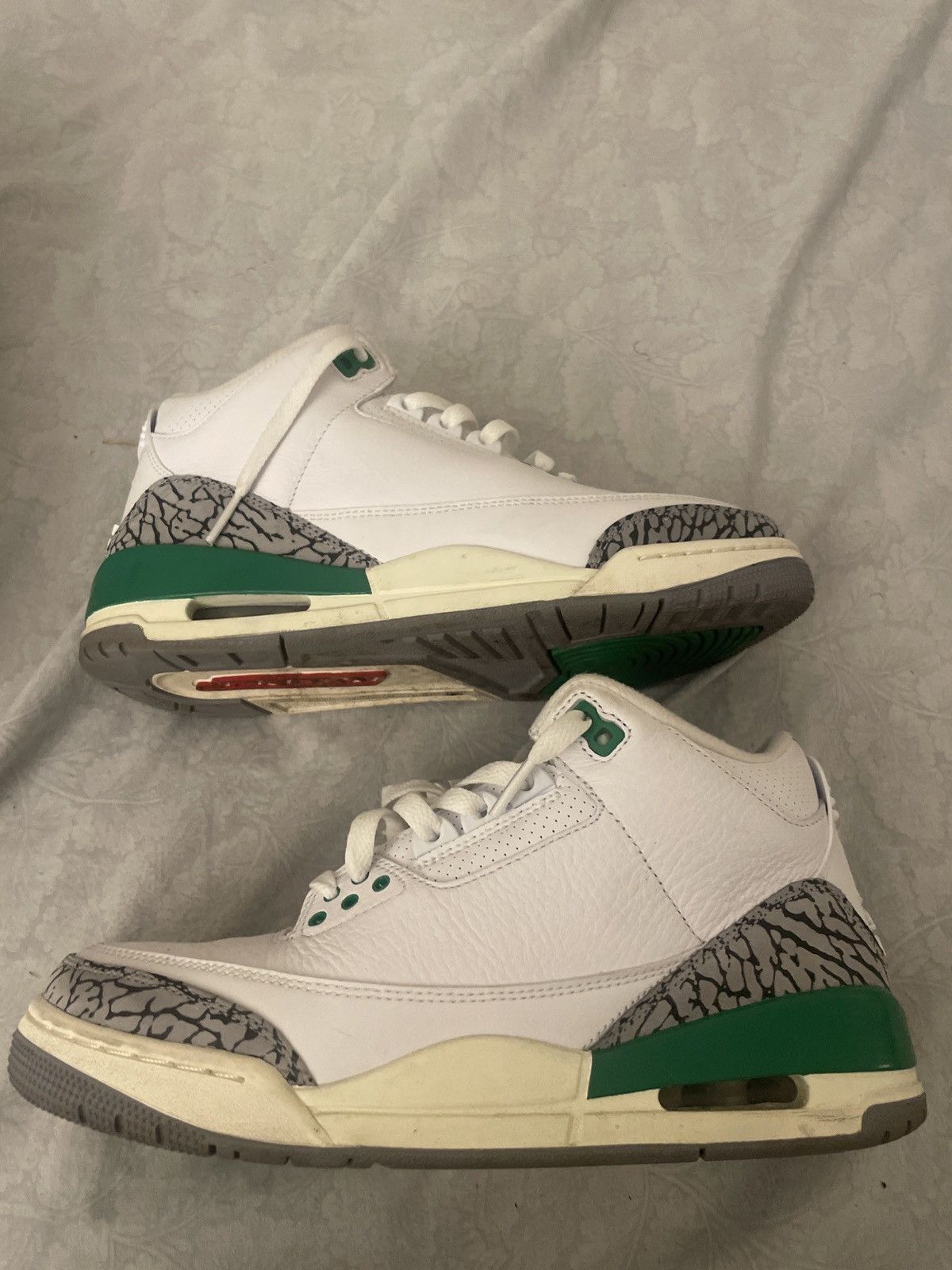 Jordan Brand × Nike WMNS Air Jordan 3 Retro Size US 8.5 / IT 38.5 - 1 Thumbnail