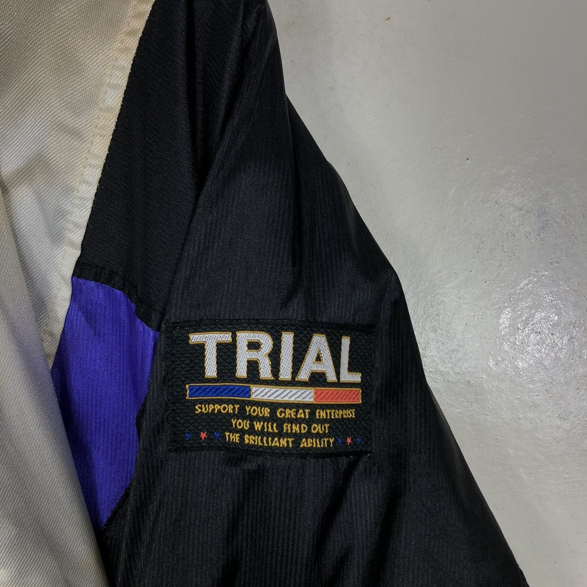Japanese Brand 📌VINTAGE BOMBER JACKET ELLESSE BIG LOGO SPELL OUT JAPAN Size US M / EU 48-50 / 2 - 20 Thumbnail