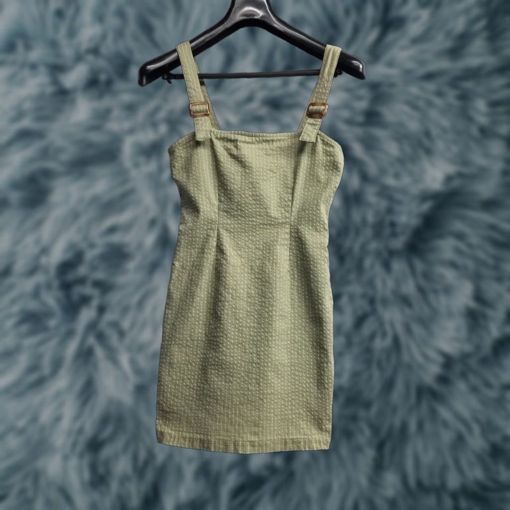 Forever 21 FOREVER 21 Green Long Sleeve Stretch Sleeveless Dress Women's Size Medium Size M / US 6-8 / IT 42-44 - 1 Thumbnail