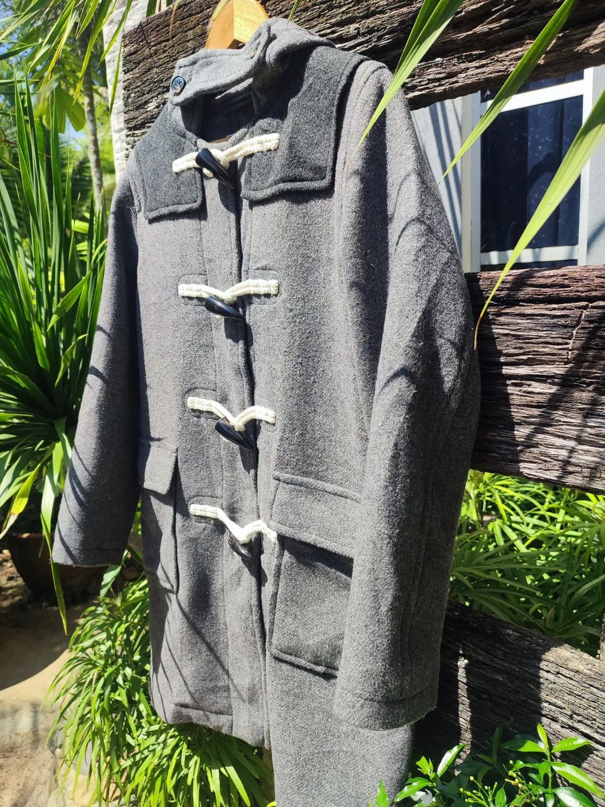 JW Anderson × Uniqlo Uniqlo x JW Anderson Wool Blend Duffle Coat (Grey) Size US M / EU 48-50 / 2 - 4 Thumbnail