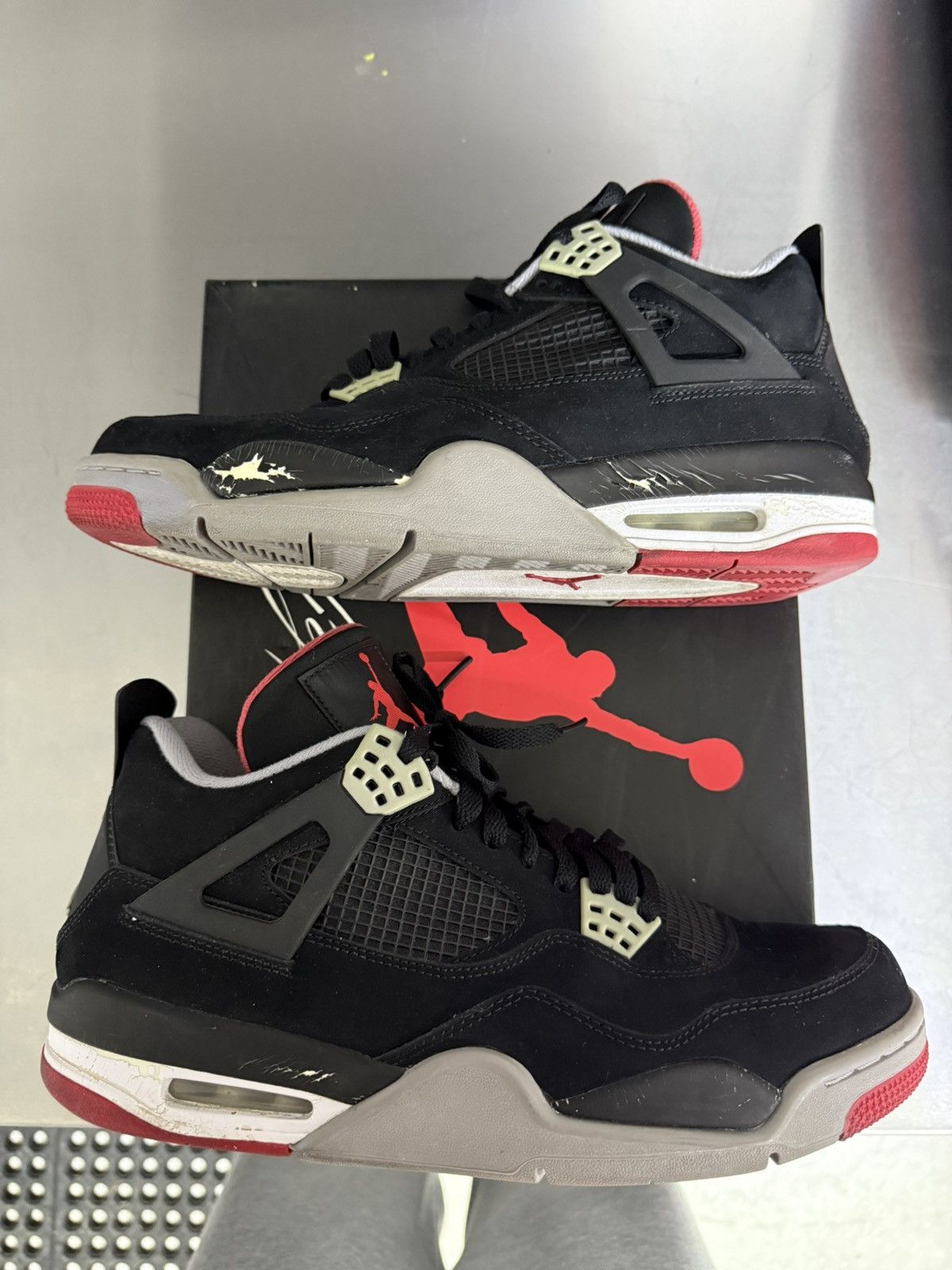 Jordan Brand Jordan 4 black cement Size US 11 / EU 44 - 2 Thumbnail