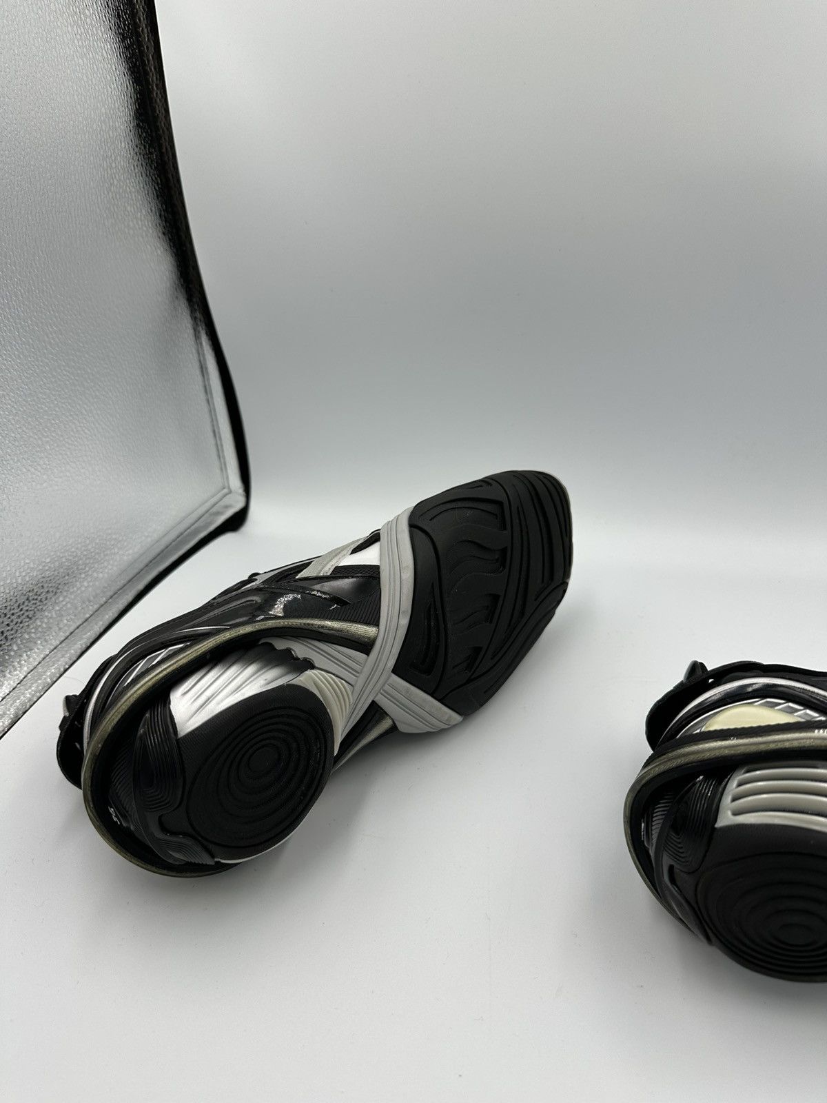 Balenciaga Balenciaga Pyrex Sneakers Size US 6 / EU 39 - 13 Thumbnail