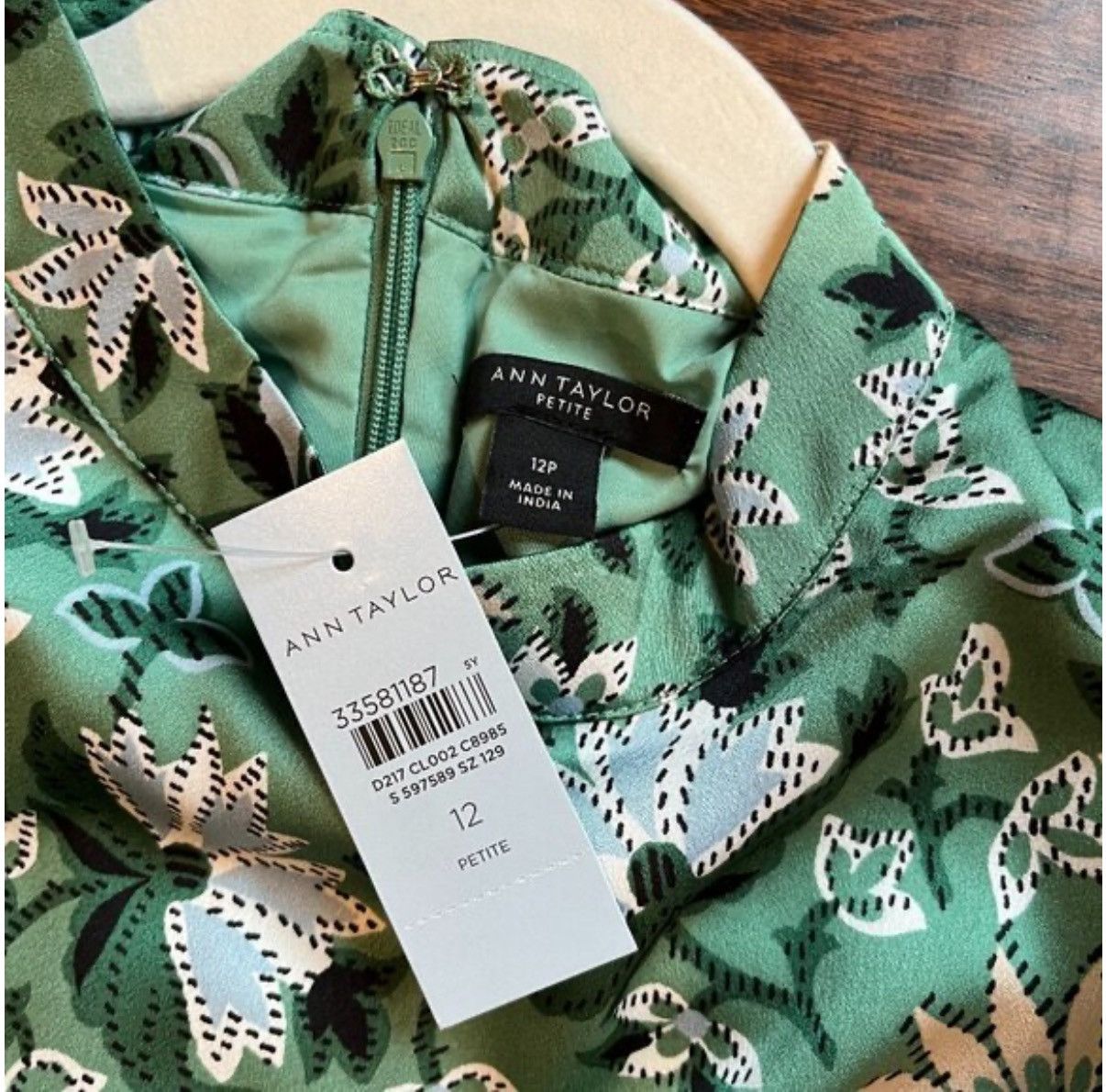 Ann Taylor Ann Taylor Petite Floral Mock Neck Midi Dress/ 12P Size XL / US 12-14 / IT 48-50 - 3 Thumbnail