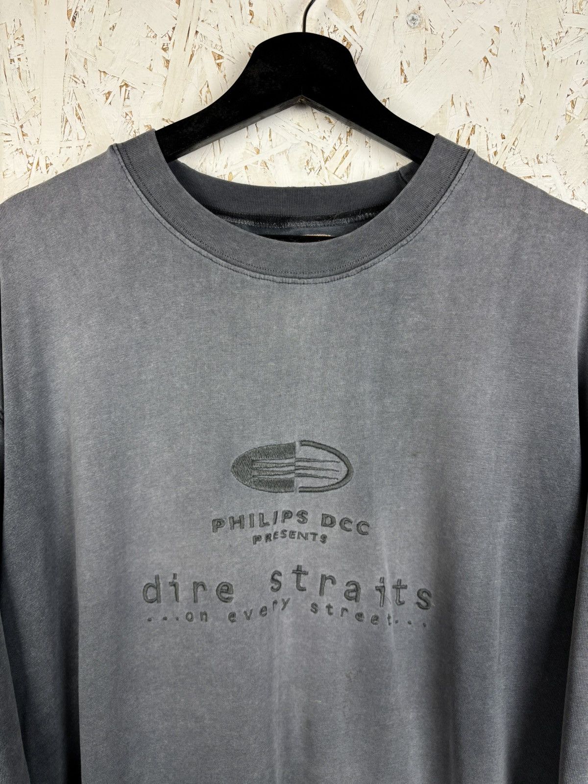 Band Tees 90s Dire Straits 1992 Tour Philips On Every Street Band Tee Size US XL / EU 56 / 4 - 2 Thumbnail