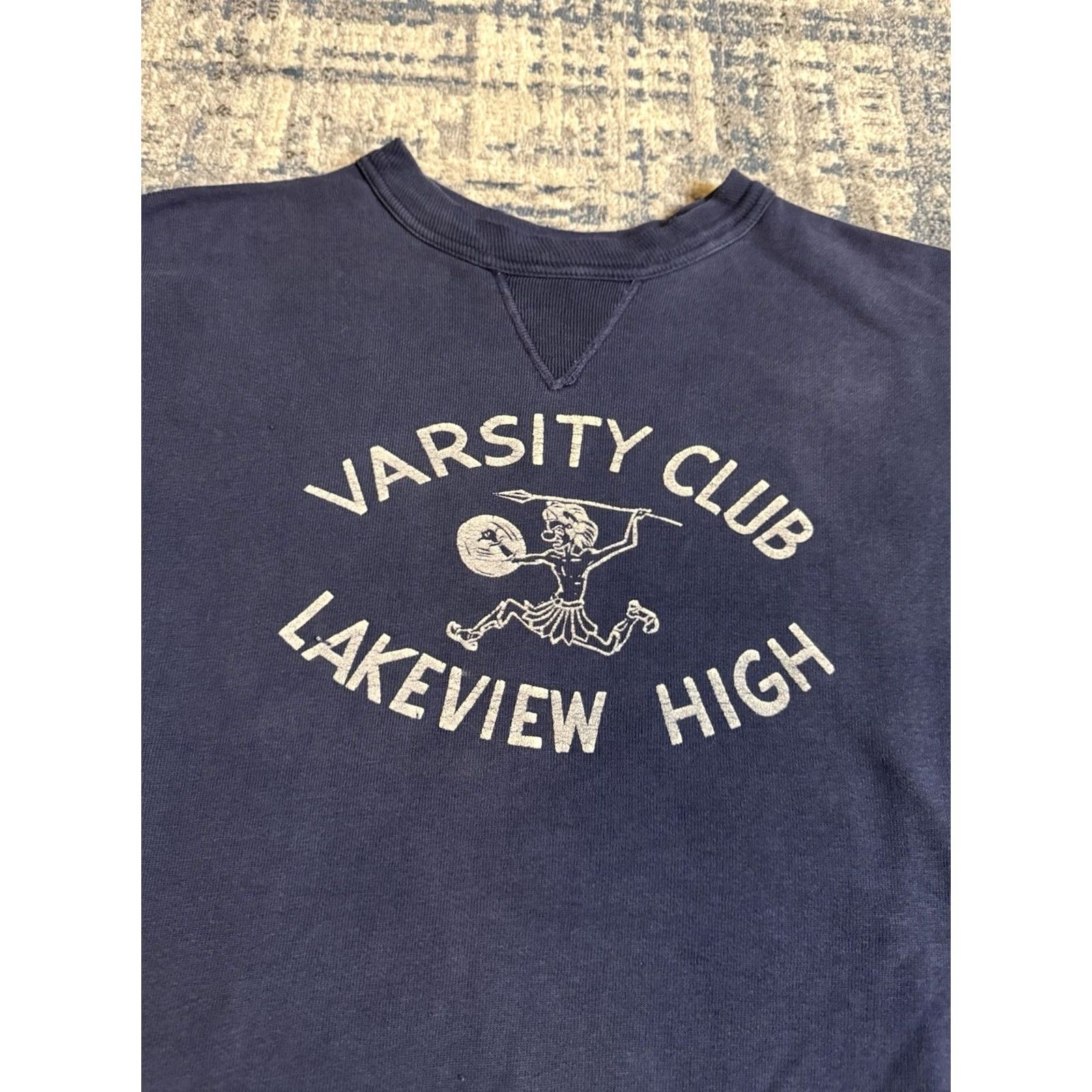 Vintage VINTAGE Varsity Club Lakeview High Sweatshirt Sz XL Single V 1950s 50s USA Size US XL / EU 56 / 4 - 2 Thumbnail