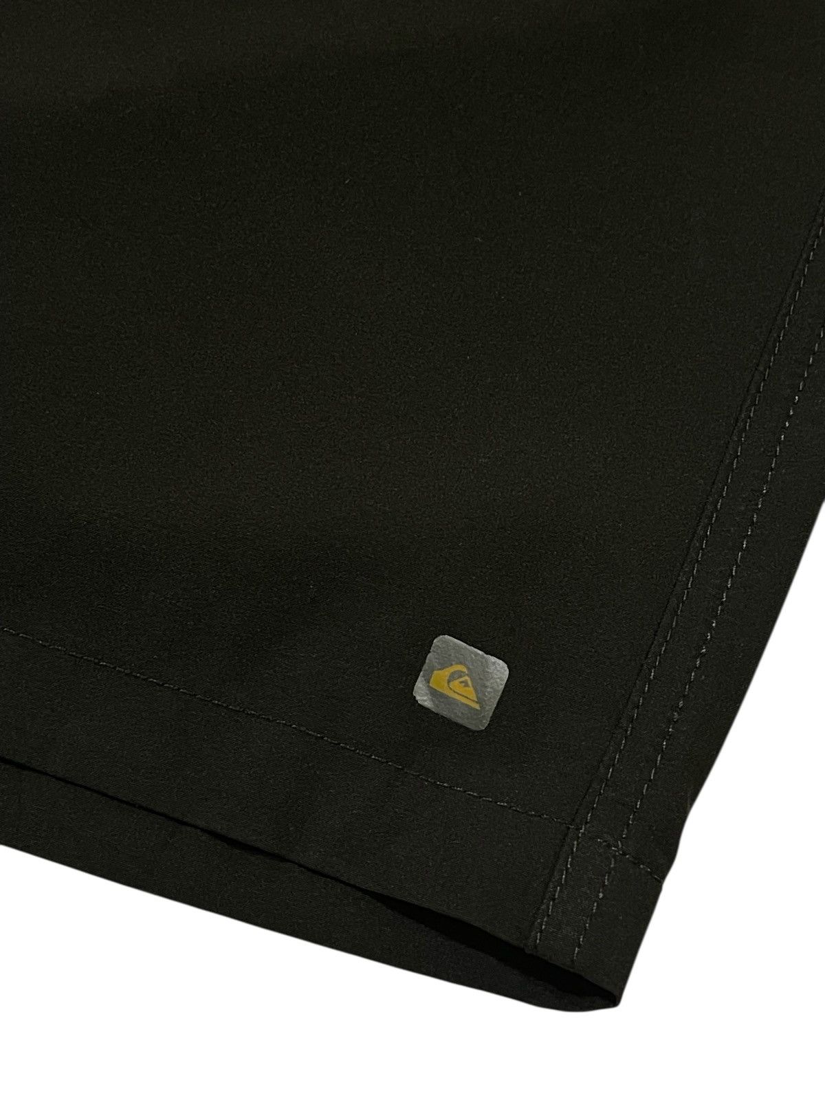 Quiksilver QUIKSILVER WATERMAN Black Short Pants Size US 33 - 4 Thumbnail