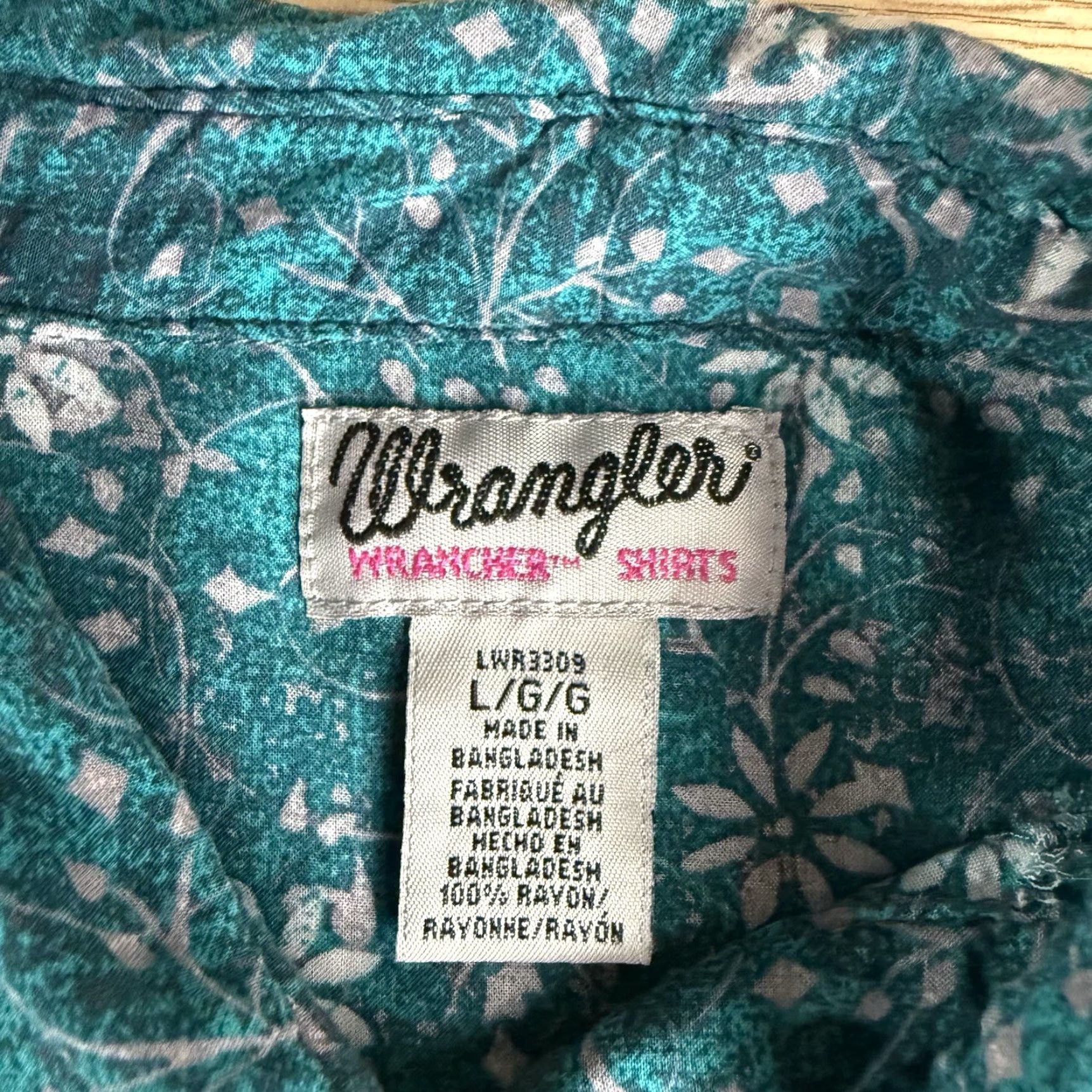 Wrangler WRANGLER Long Sleeve Button-Up Shirt Teal Floral Snap Down Size L Womens Size L / US 10 / IT 46 - 2 Thumbnail