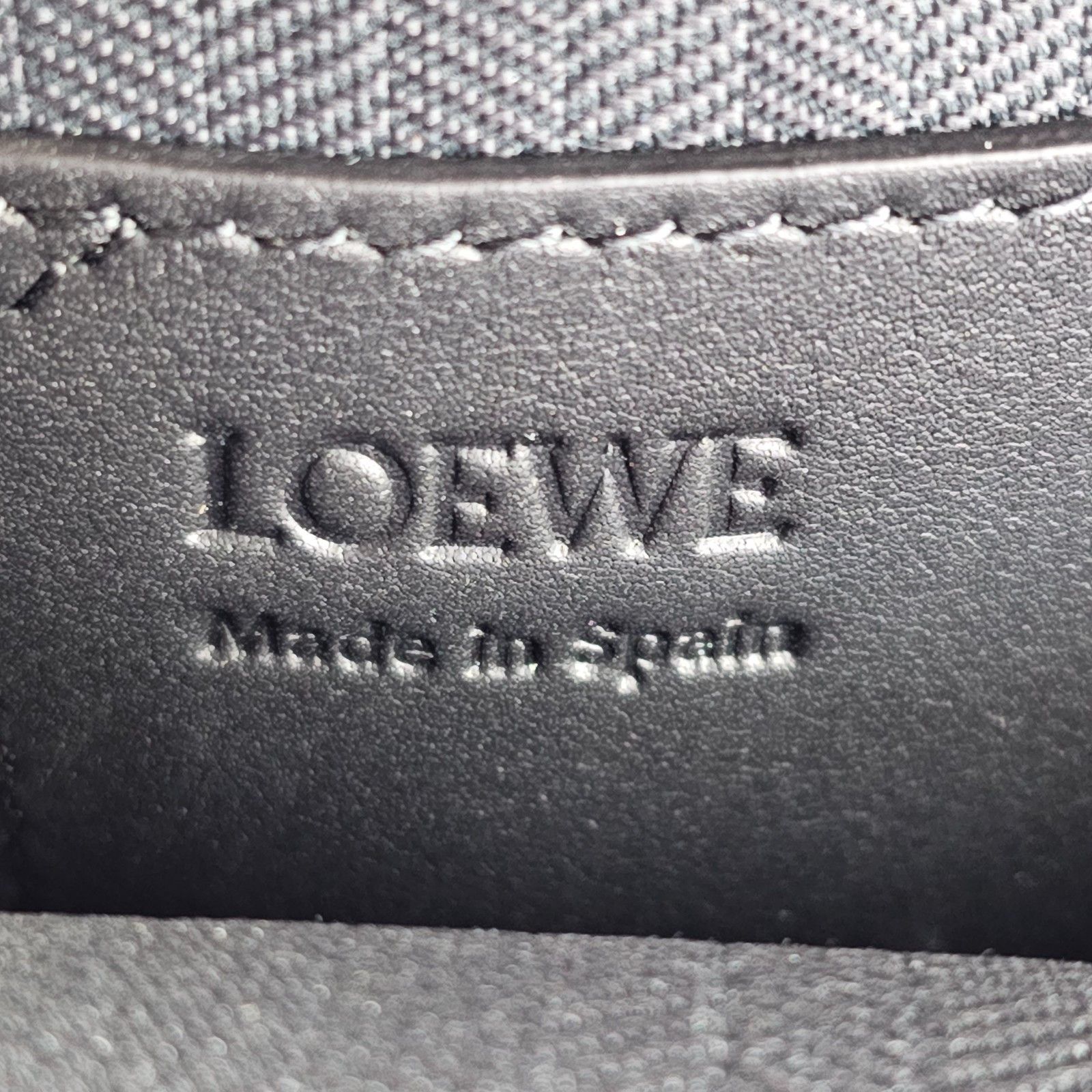 Loewe LOEWE Black Leather Vertical Shoulder Bag New & Authentic Size ONE SIZE - 4 Thumbnail