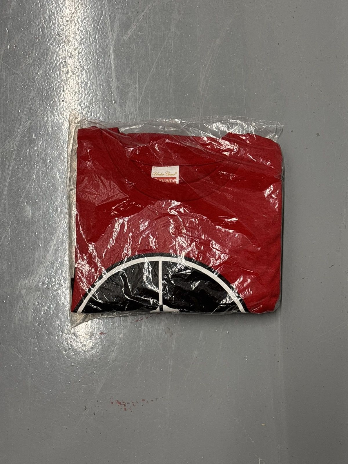 Supreme Supreme x Undercover Public Enemy tee red Size US L / EU 52-54 / 3 - 2 Thumbnail