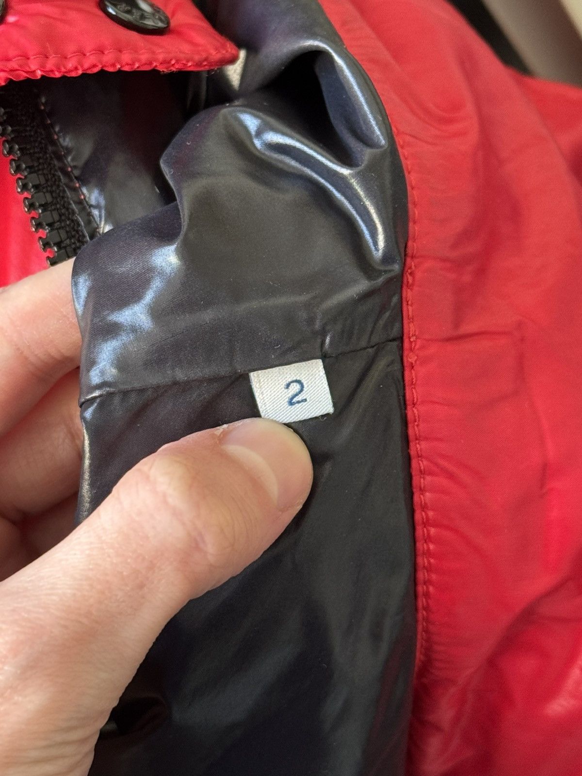 Moncler Moncler Vintage Padded Big Logo Jacket size 2 Size M / US 6-8 / IT 42-44 - 17 Thumbnail
