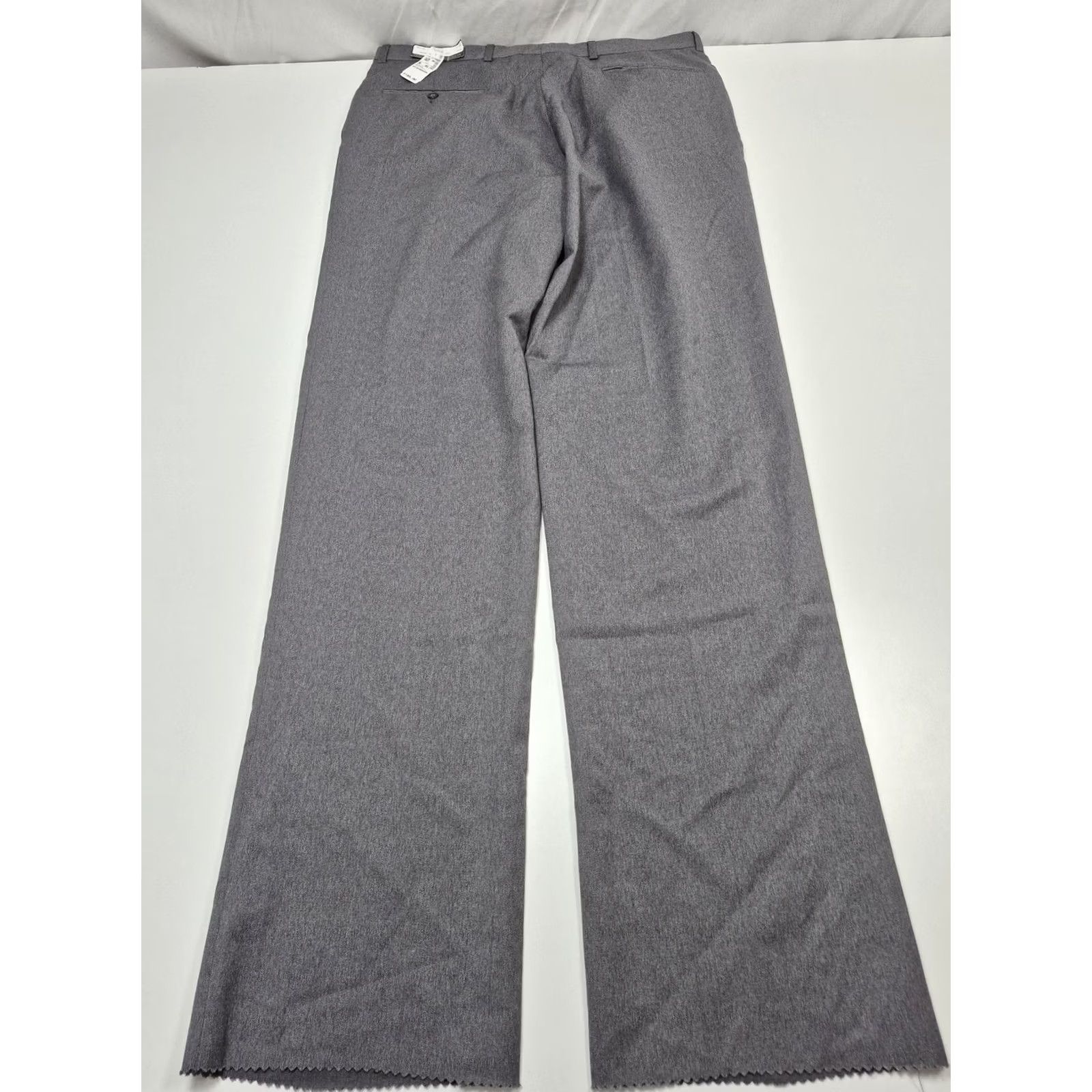 Jos. A. Bank Jos. A. Bank Dress Pants Mens 36x36 Gray Wool Pleated Straight Unhemmed NWT Size US 36 / EU 52 - 7 Thumbnail