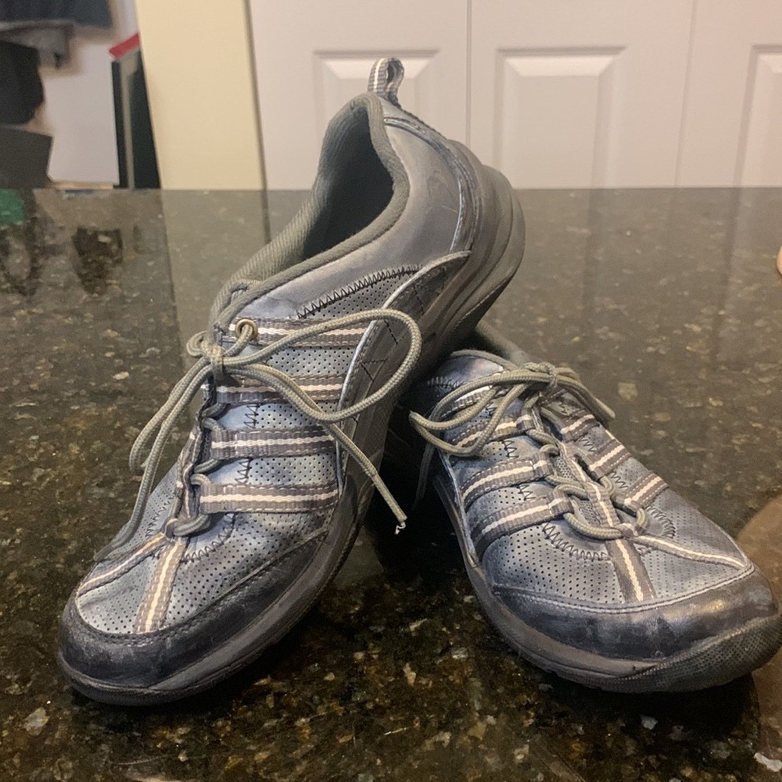 Privo By Clarks Leather Sneakers Athleisure Walking Shoes in Grey, Women's (Size 8)