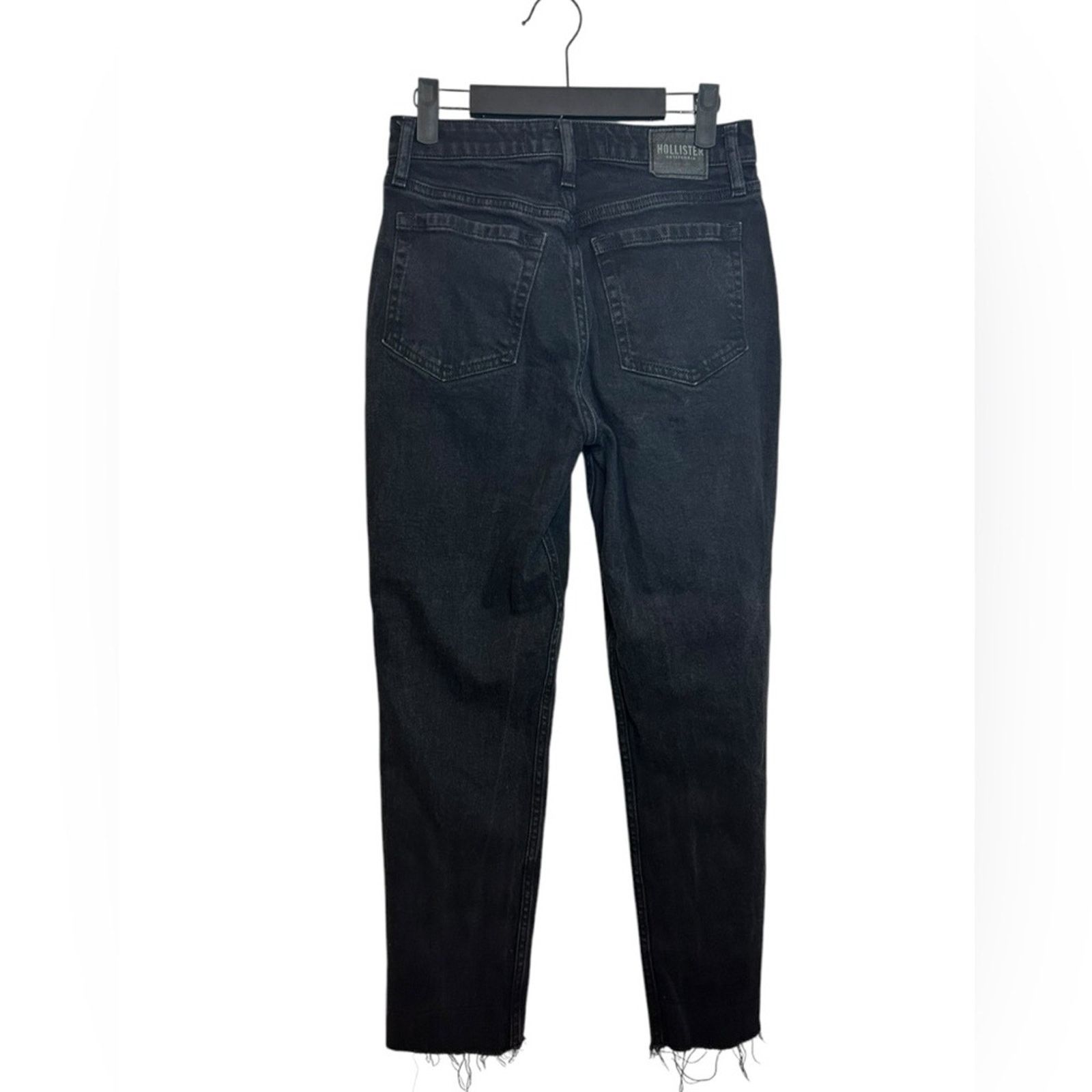 Hollister Hollister Black Ultra High Rise Mom Jeans Size 26" / US 2 / IT 38 - 2 Thumbnail