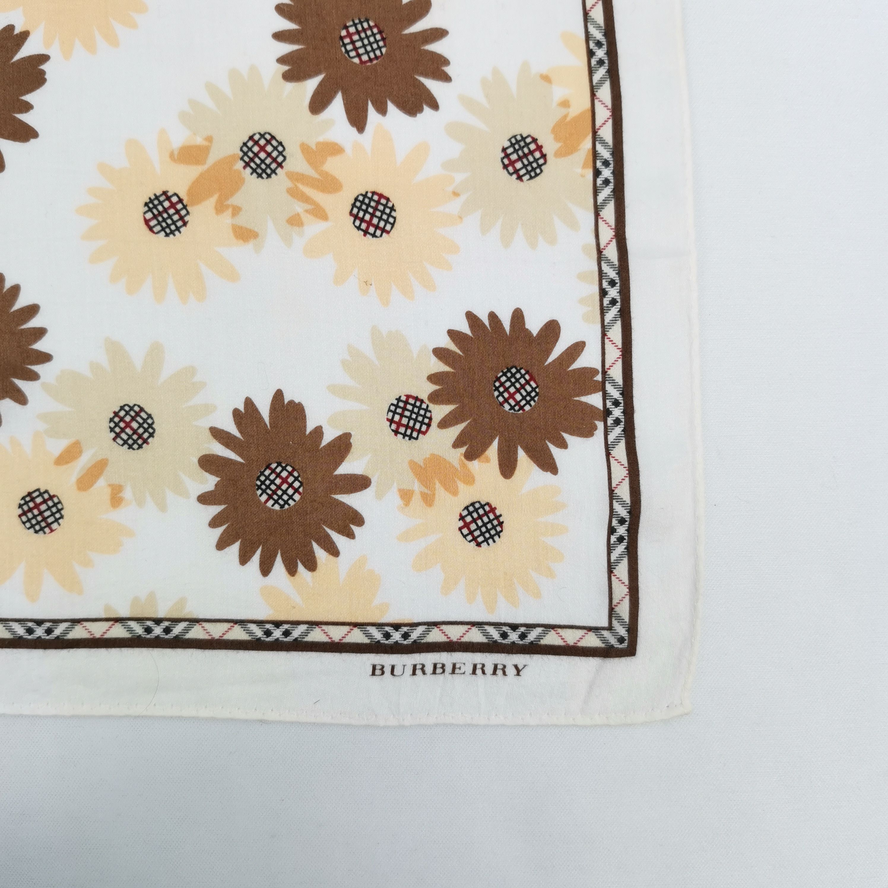 Burberry Vintage Burberry Handkerchief Bandana Pocket Square Size ONE SIZE - 3 Thumbnail