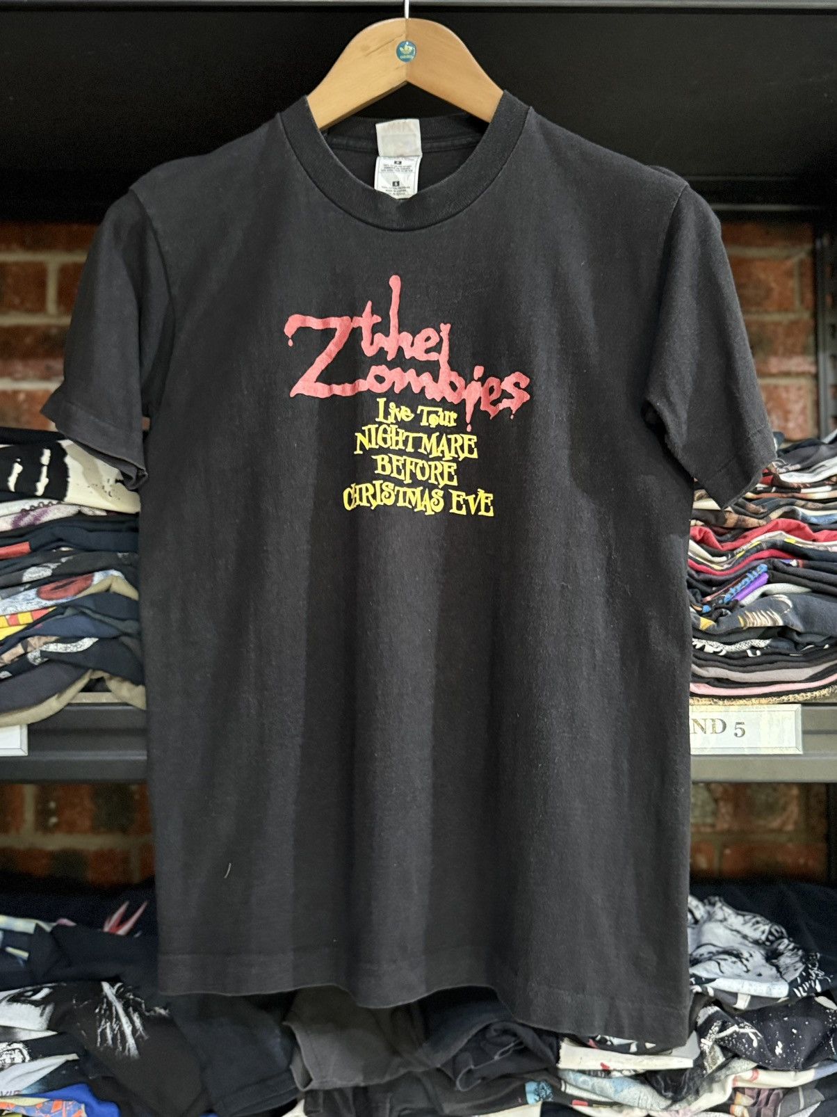 Expert Horror Vintage 90s The Zombies Live Tour Nightmare Faded Tee Size US S / EU 44-46 / 1 - 1 Thumbnail